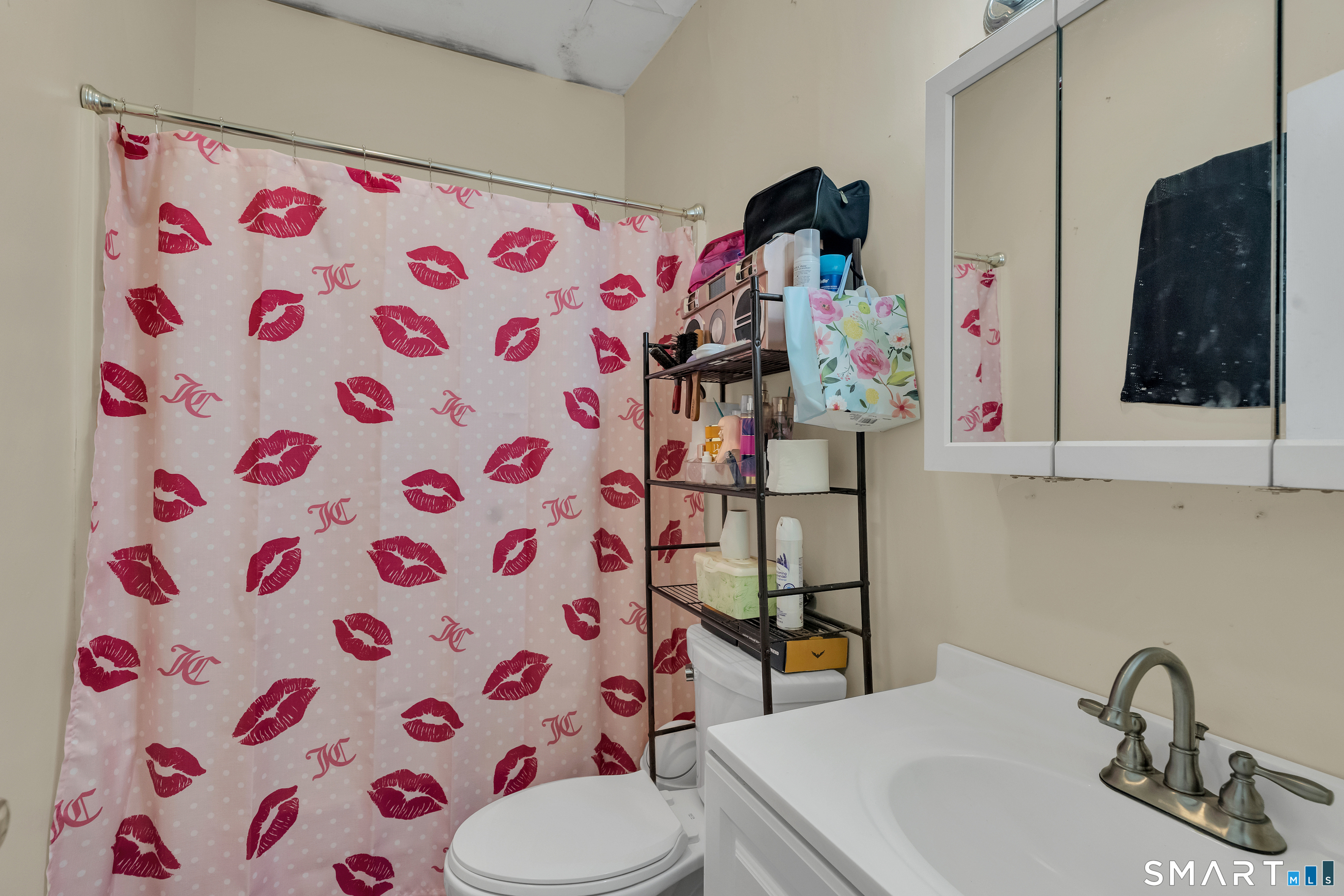 644-646 Maple Street Bridgeport CT 06608
