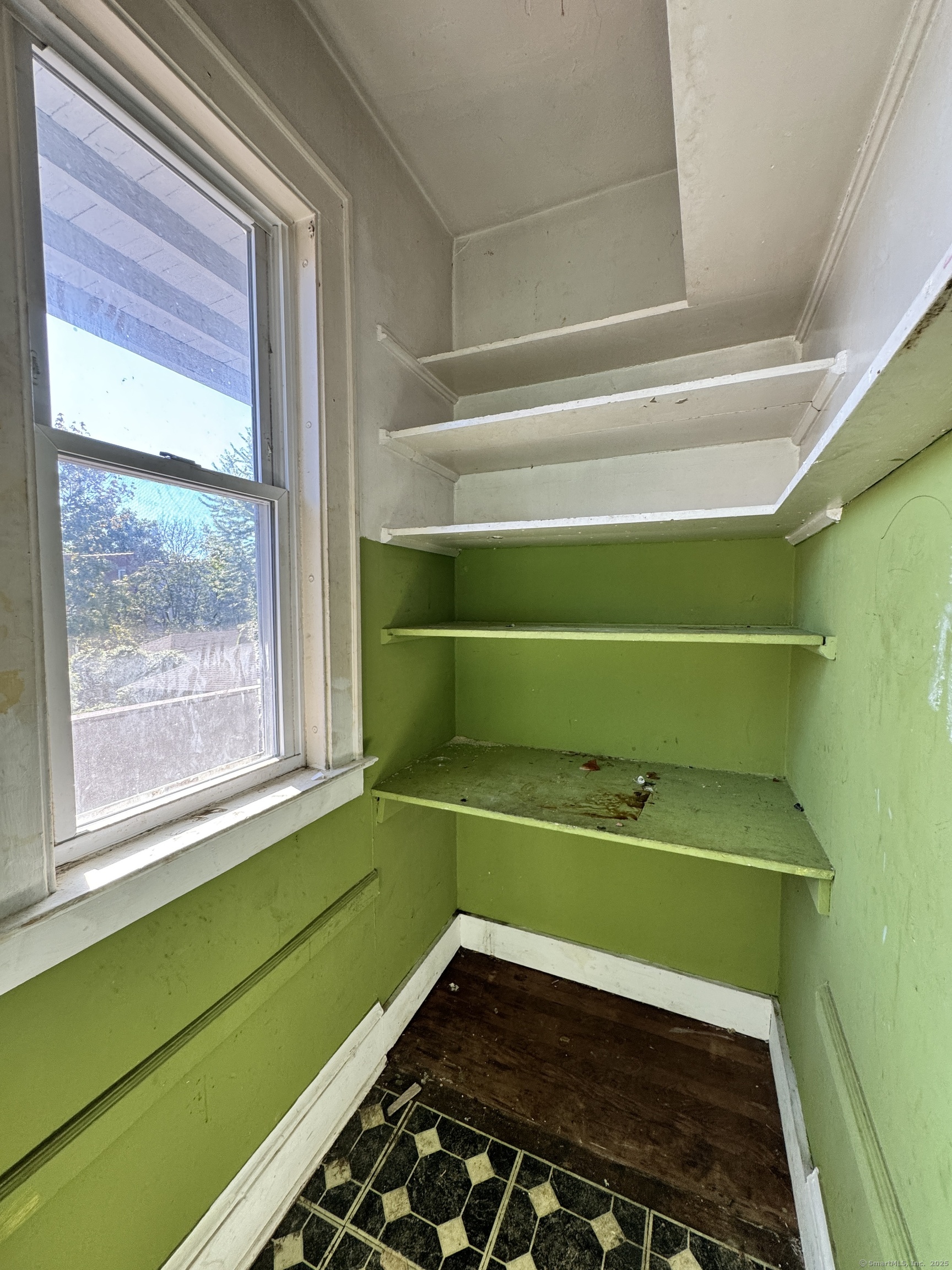 102 Rowe Avenue Hartford CT 06106