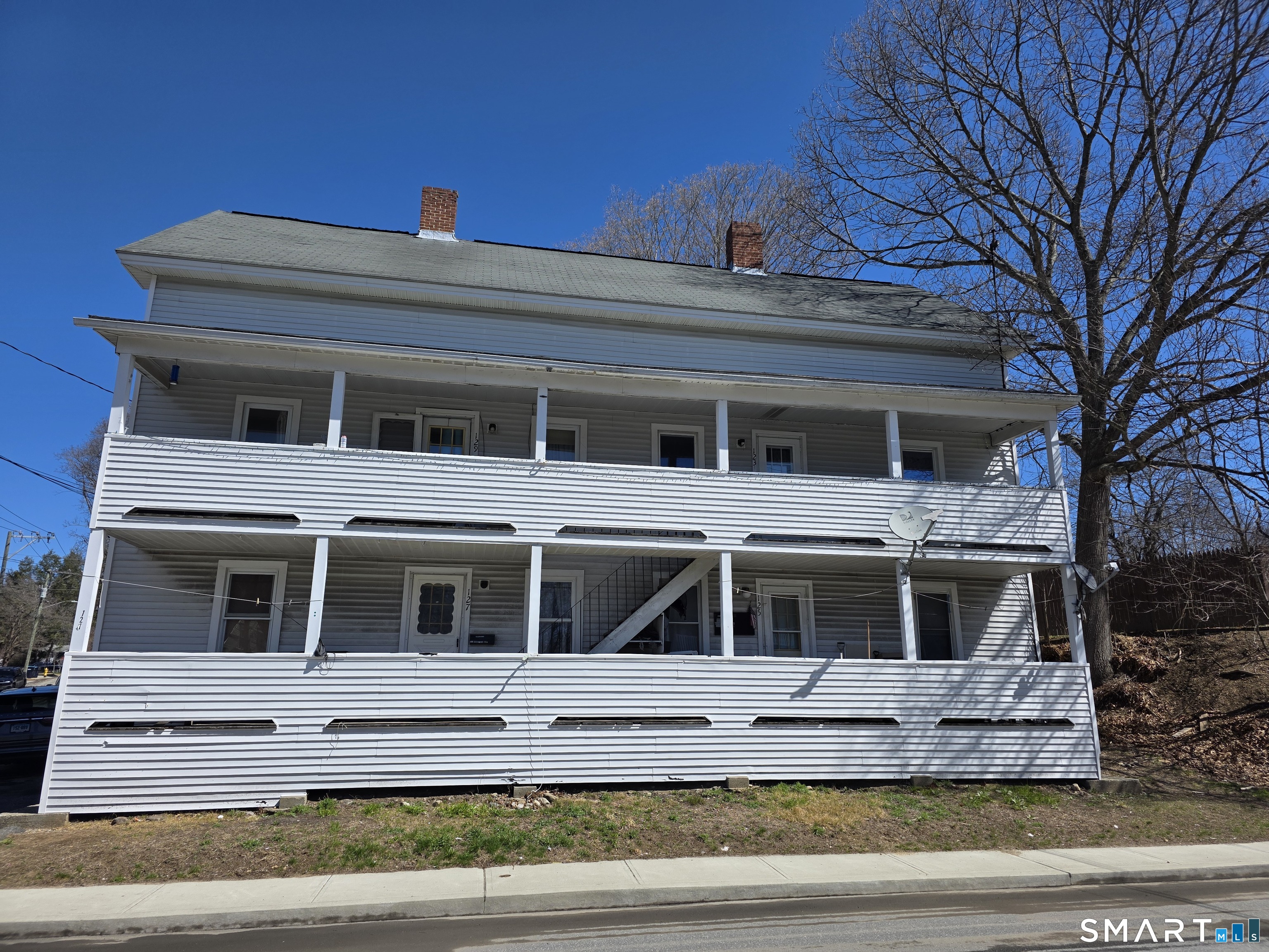 129 Woodstock Avenue Putnam CT 06260