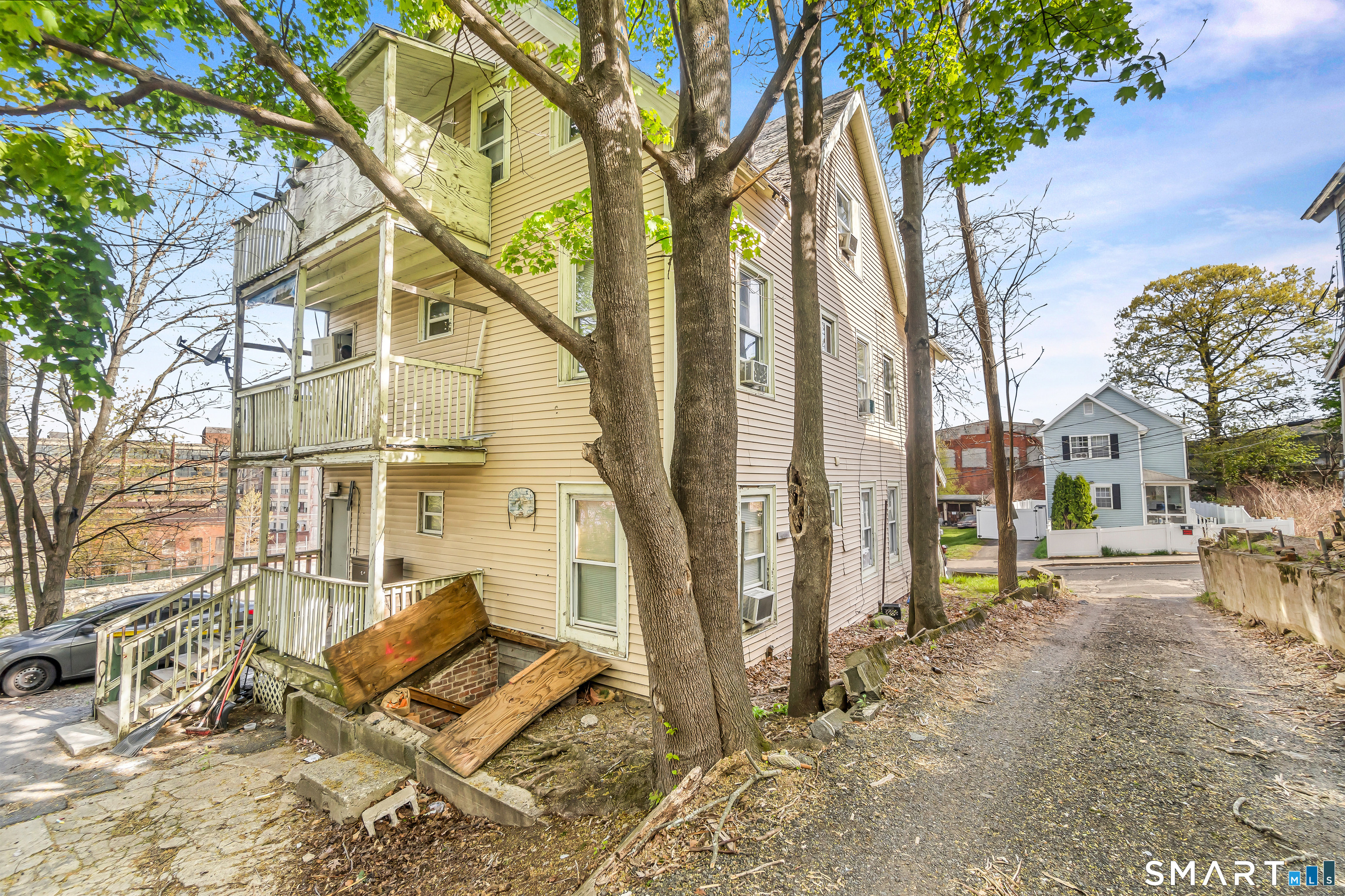 10 Wood Street Waterbury CT 06704