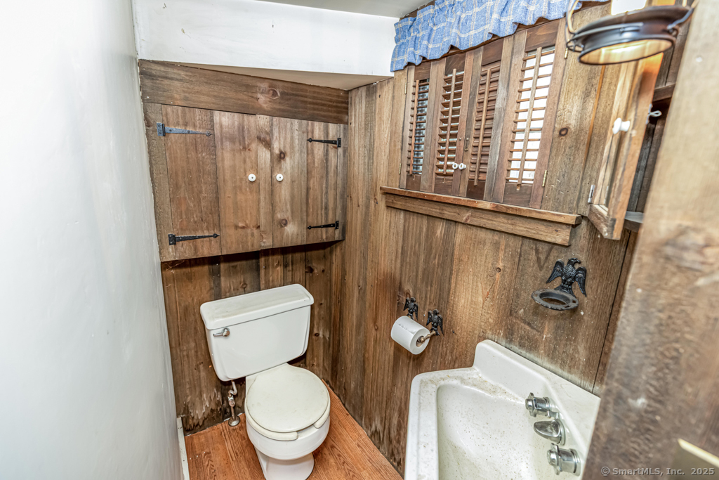 1572 Saybrook Road Haddam CT 06438