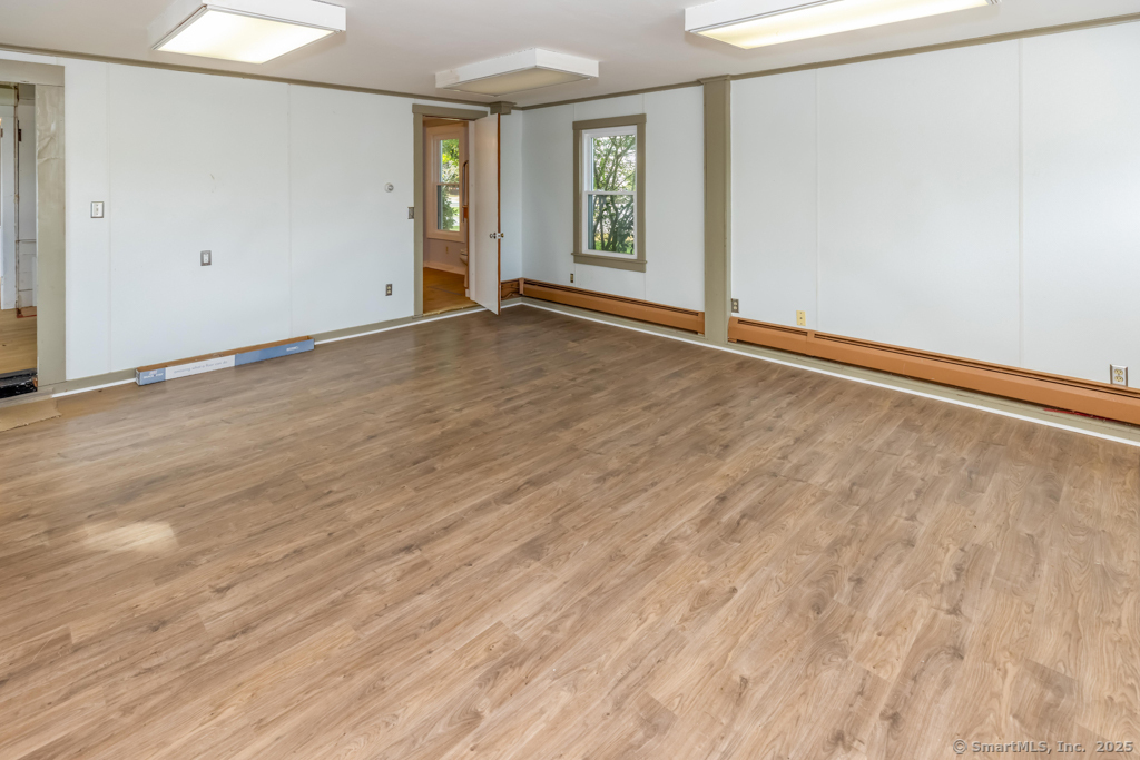 1572 Saybrook Road Haddam CT 06438