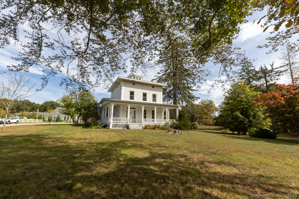 1572 Saybrook Road Haddam CT 06438