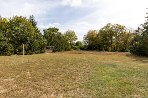 1572 Saybrook Road Haddam CT 06438
