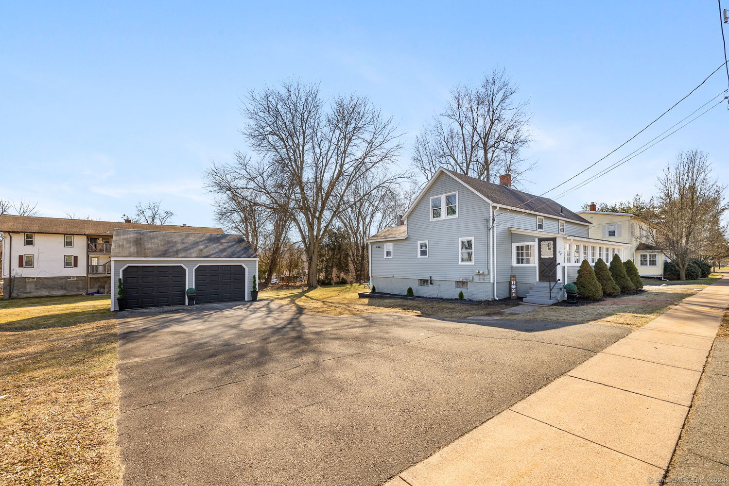 27-29 Niles Road Windsor CT 06095