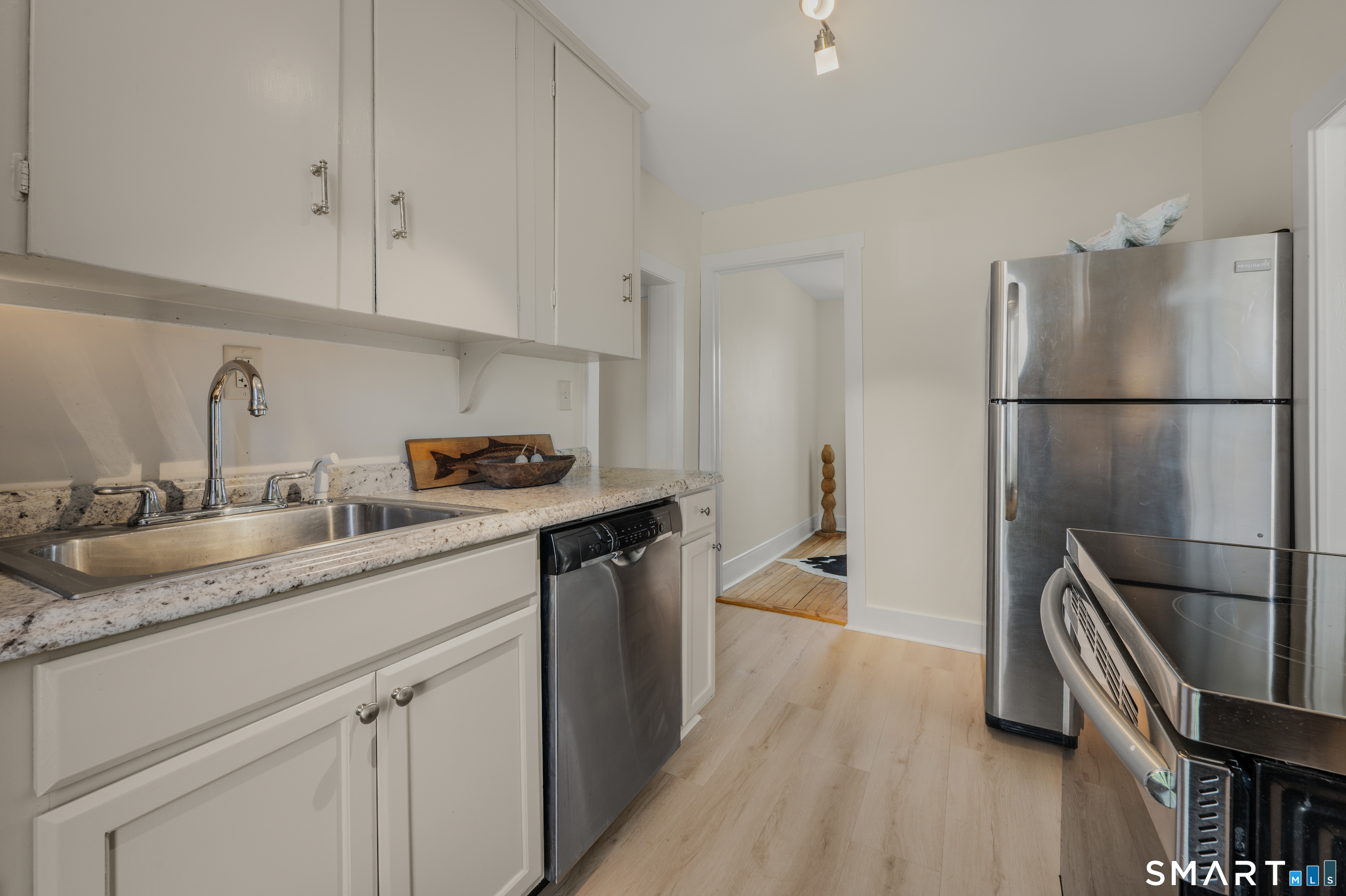 23 Ridgewood Avenue Waterford CT 06385