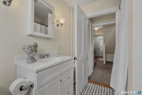 23 Ridgewood Avenue Waterford CT 06385