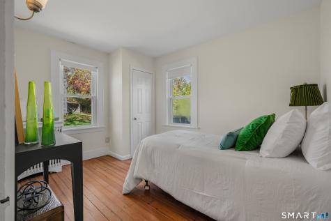 23 Ridgewood Avenue Waterford CT 06385