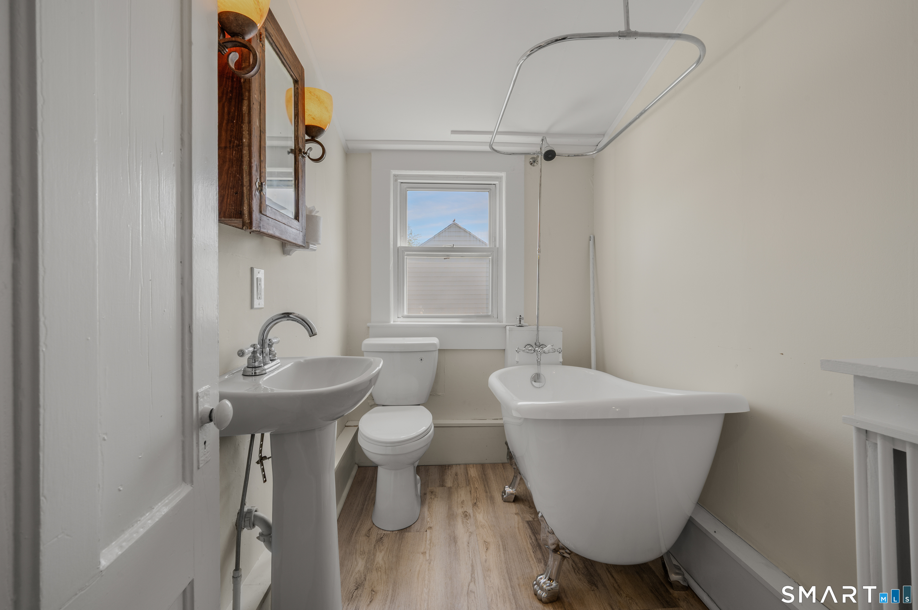 23 Ridgewood Avenue Waterford CT 06385