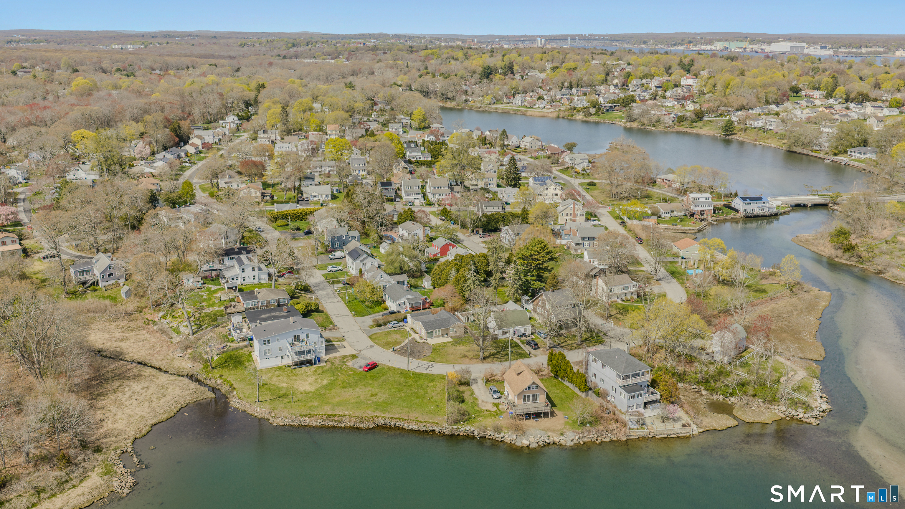 23 Ridgewood Avenue Waterford CT 06385