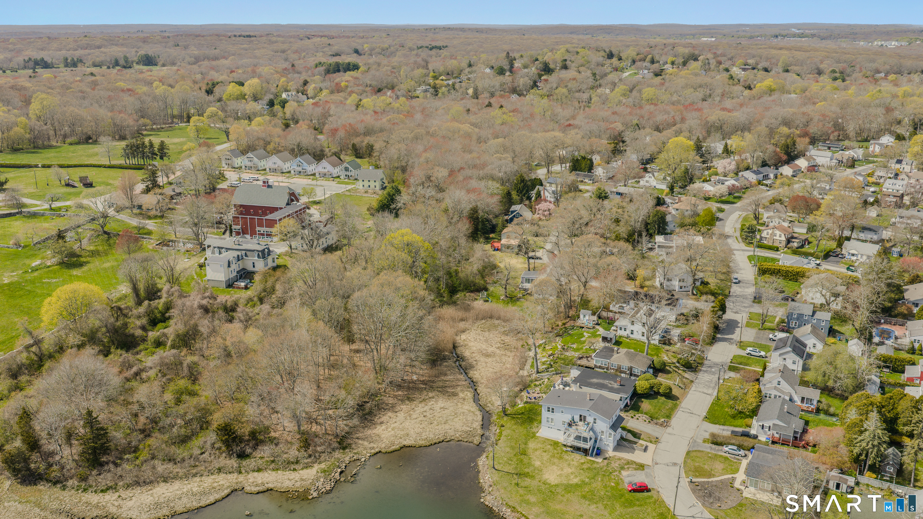 23 Ridgewood Avenue Waterford CT 06385