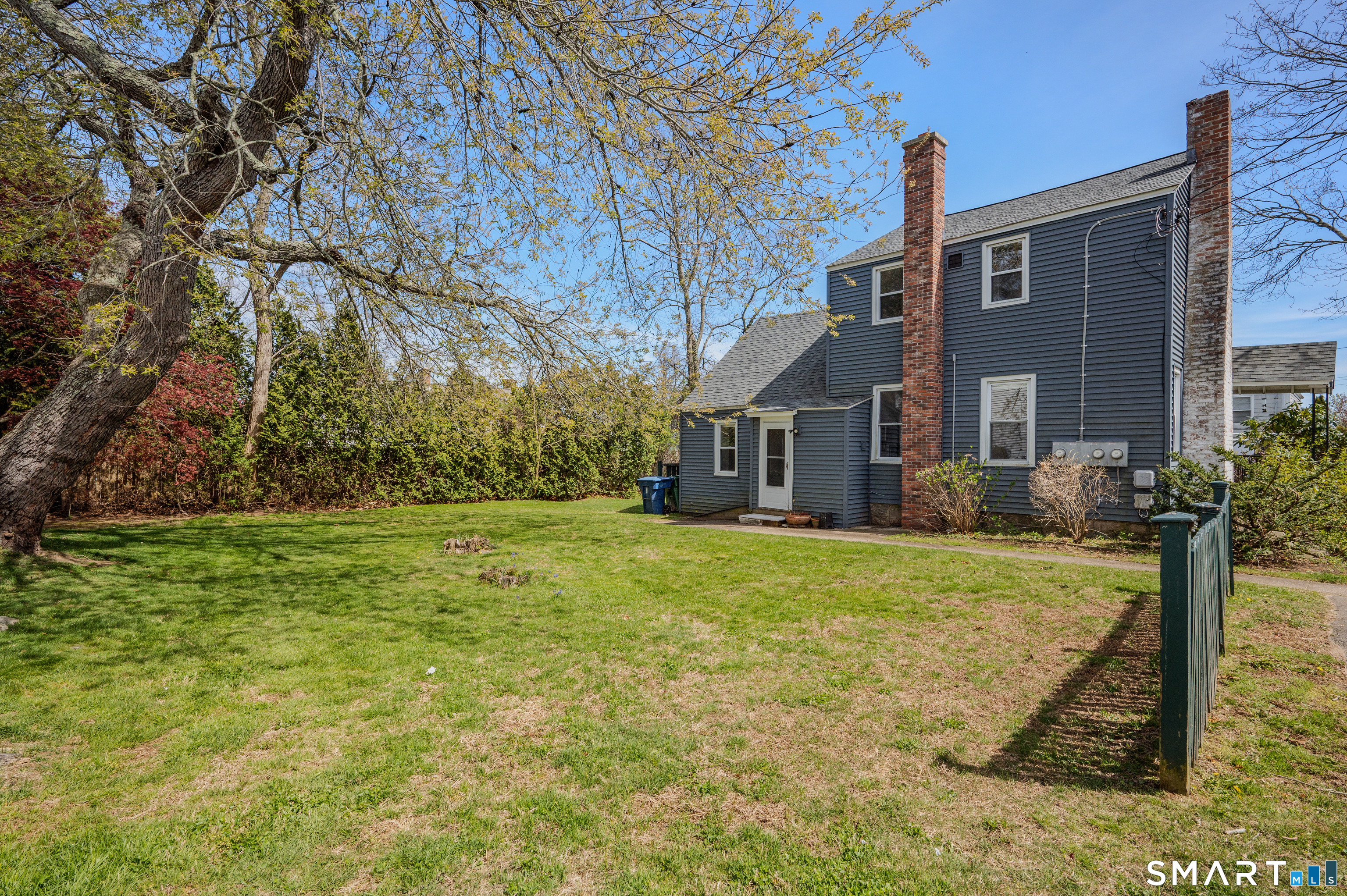 23 Ridgewood Avenue Waterford CT 06385
