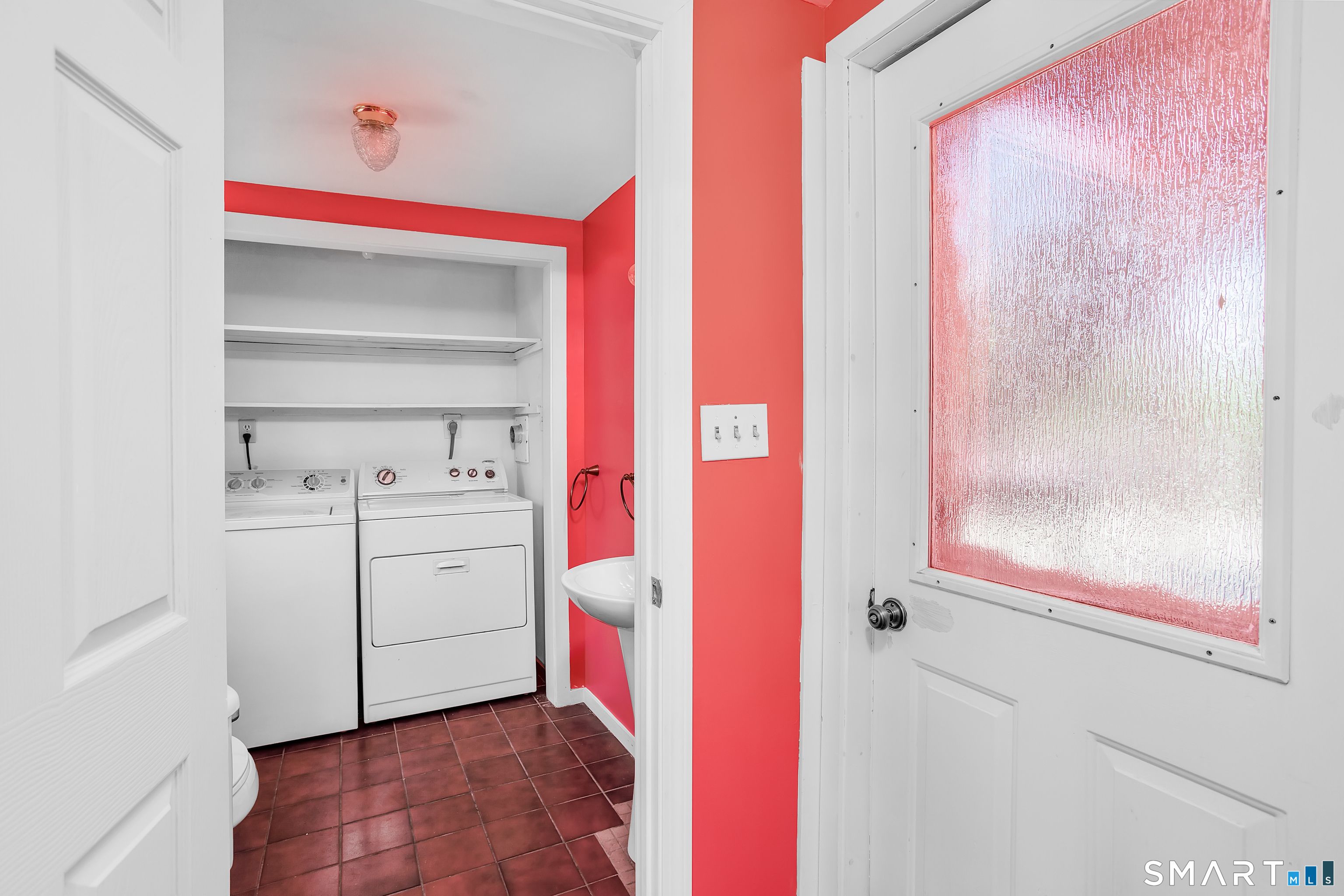 158 Shore Drive Branford CT 06405
