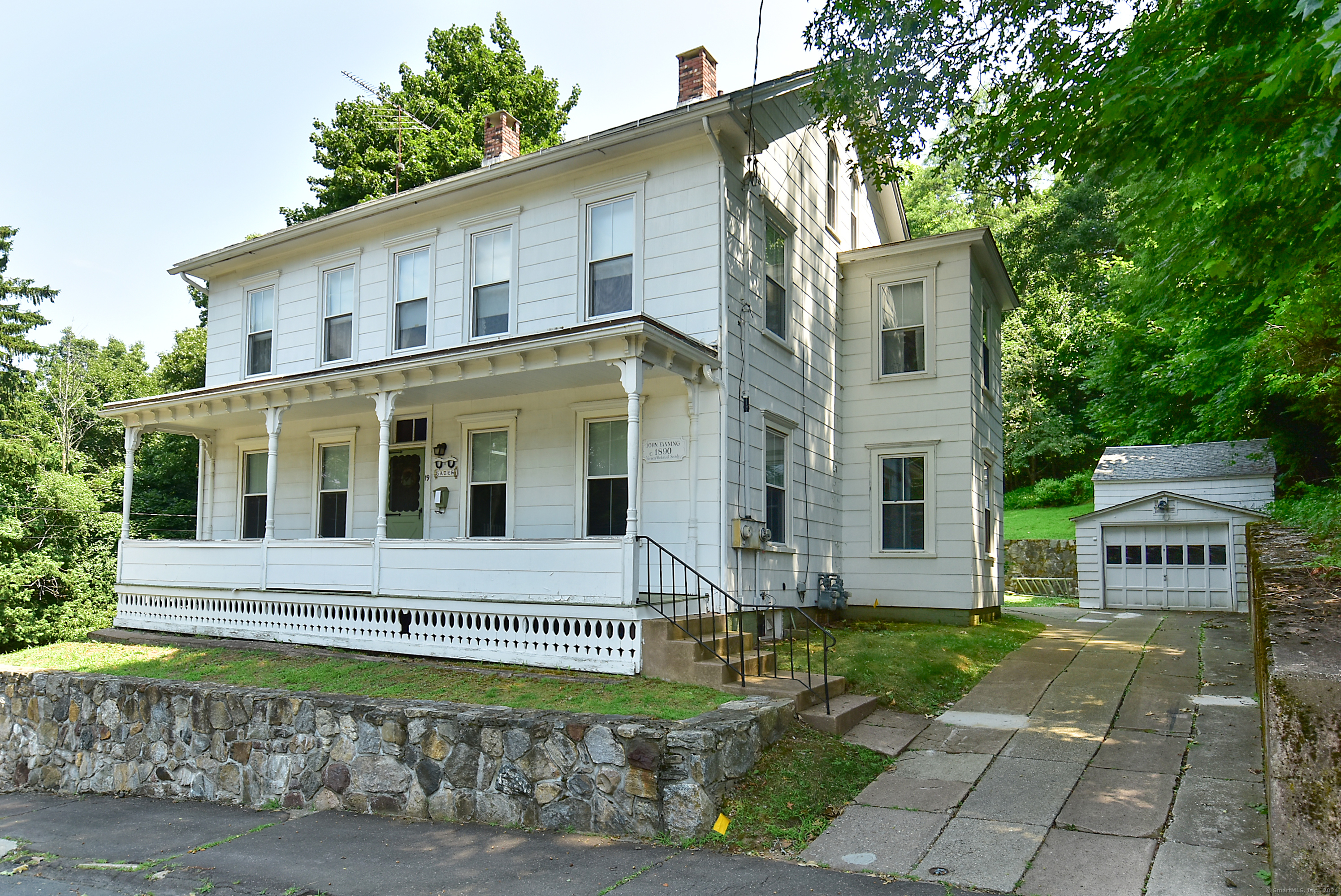 19 Hammond Street Vernon CT 06066