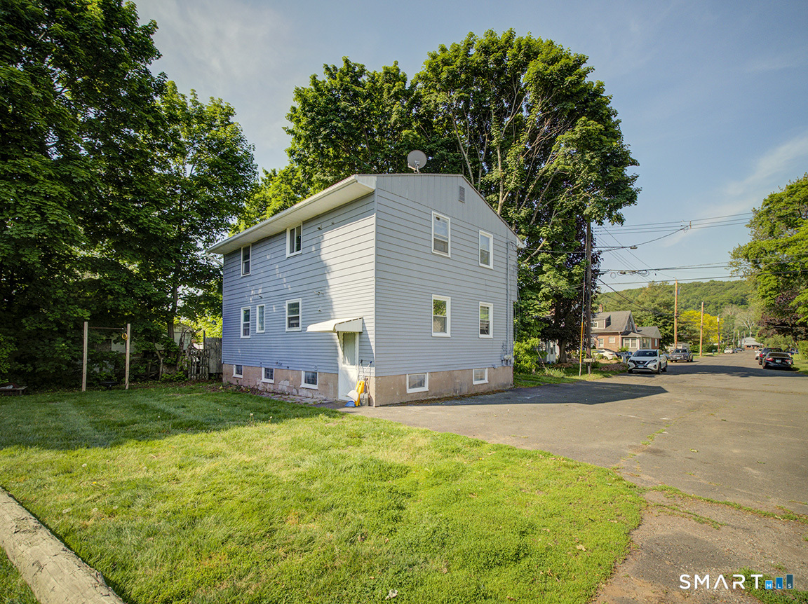 38 Mettler Street Woodbridge CT 06525