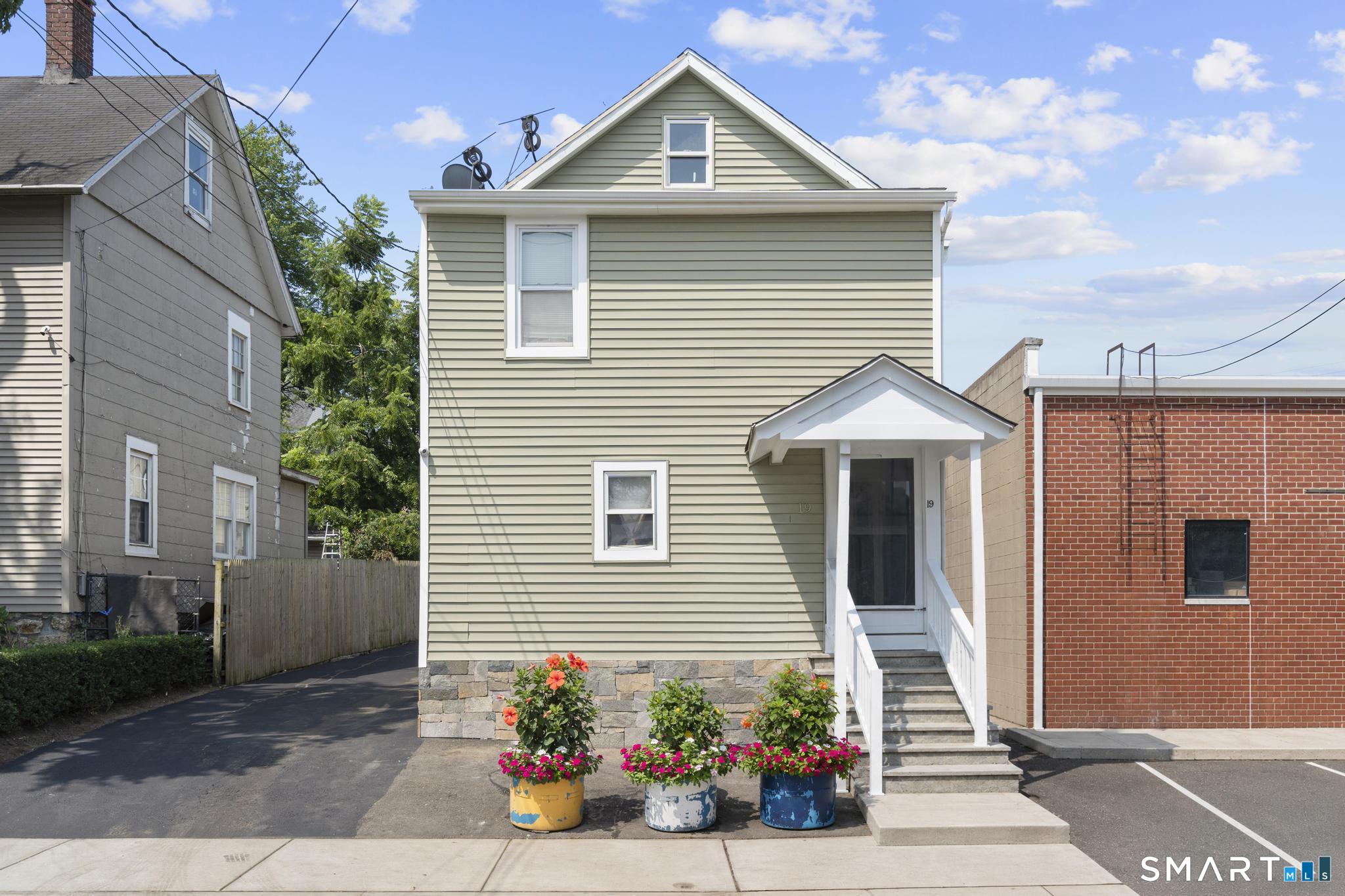 19 Davenport Street Stamford CT 06902