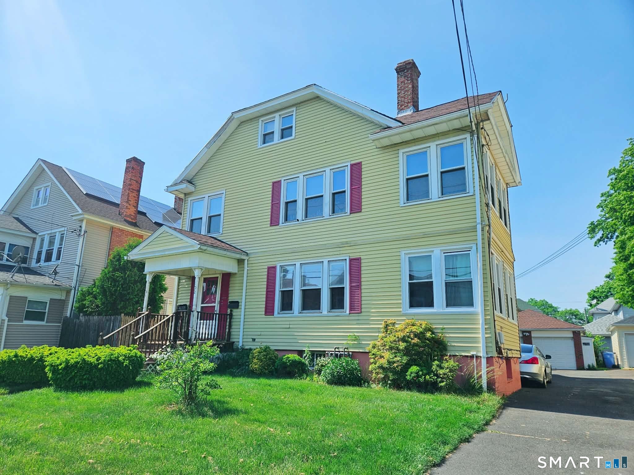 102-104 Mapleton Street Hartford CT 06114