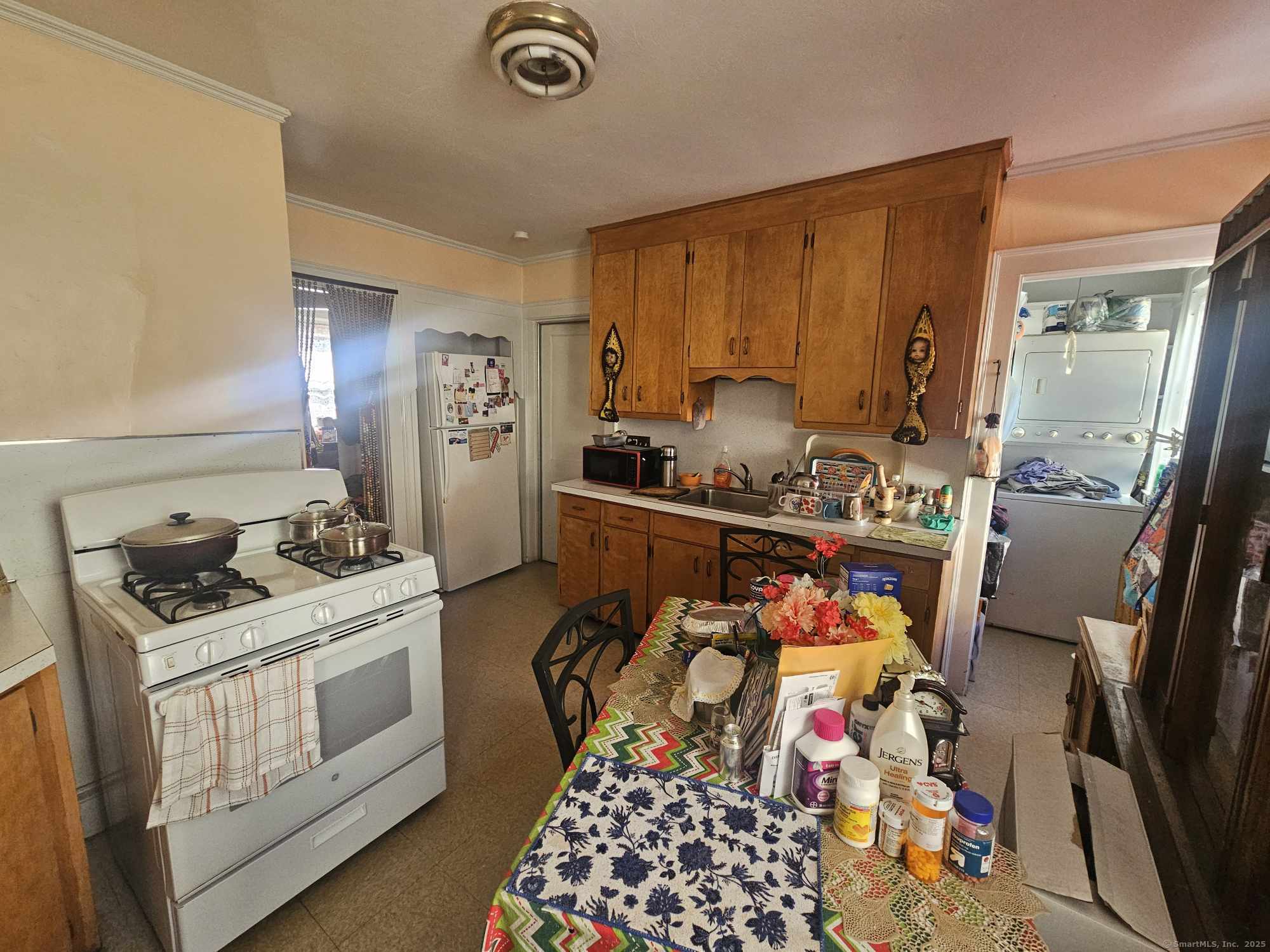 102-104 Mapleton Street Hartford CT 06114