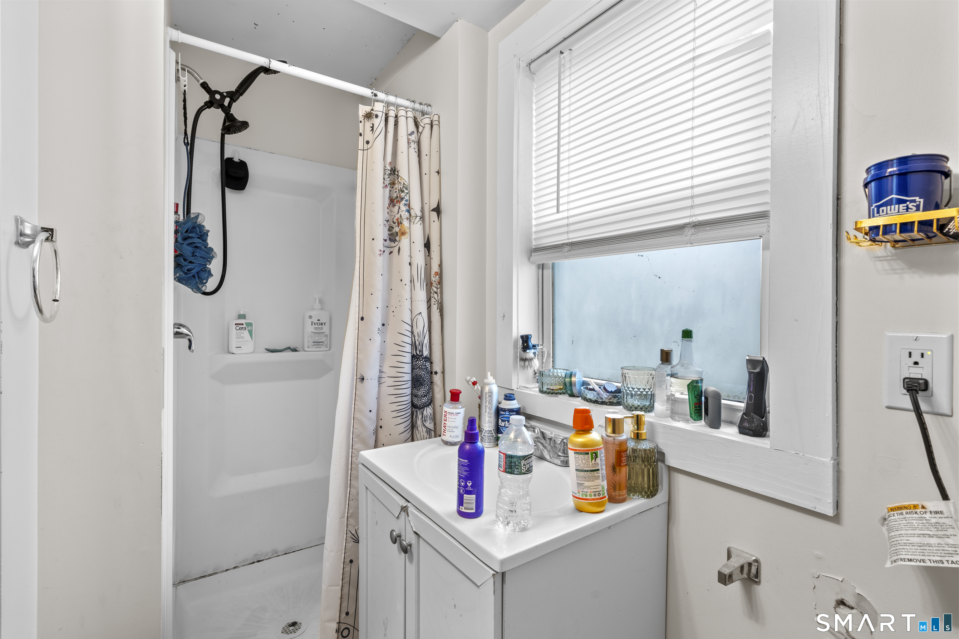148 Pleasant Street Enfield CT 06082