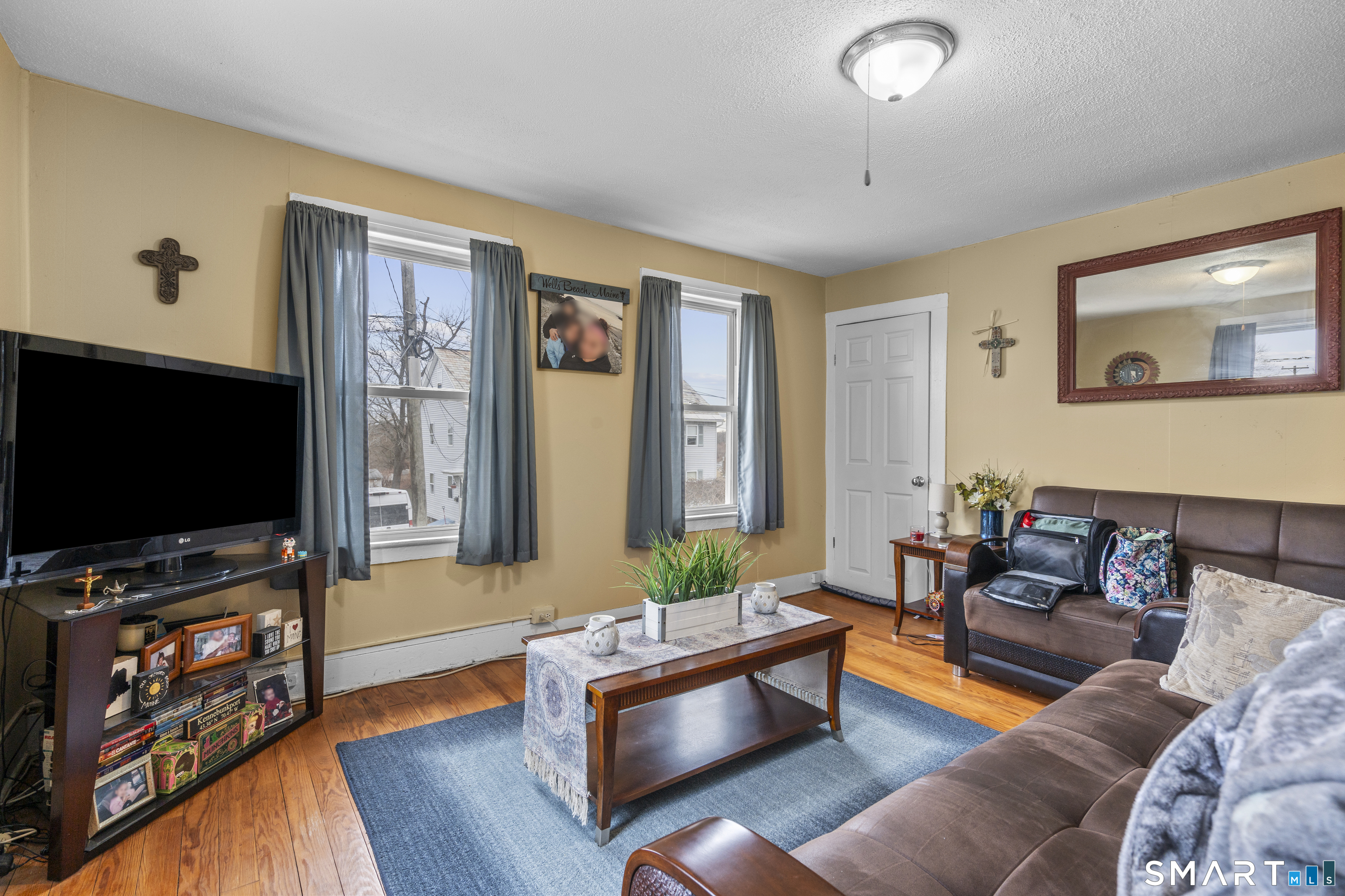 148 Pleasant Street Enfield CT 06082