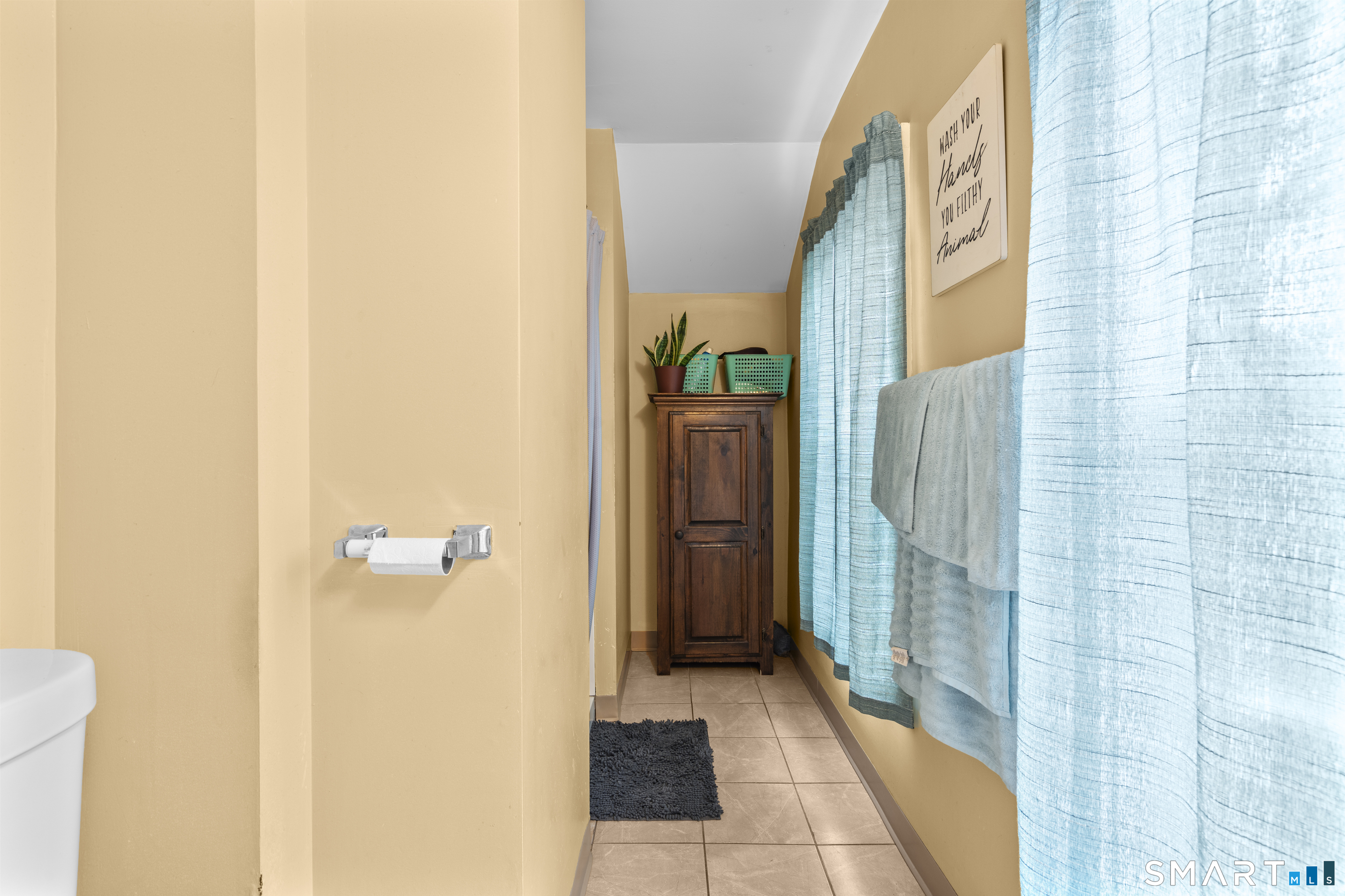 148 Pleasant Street Enfield CT 06082
