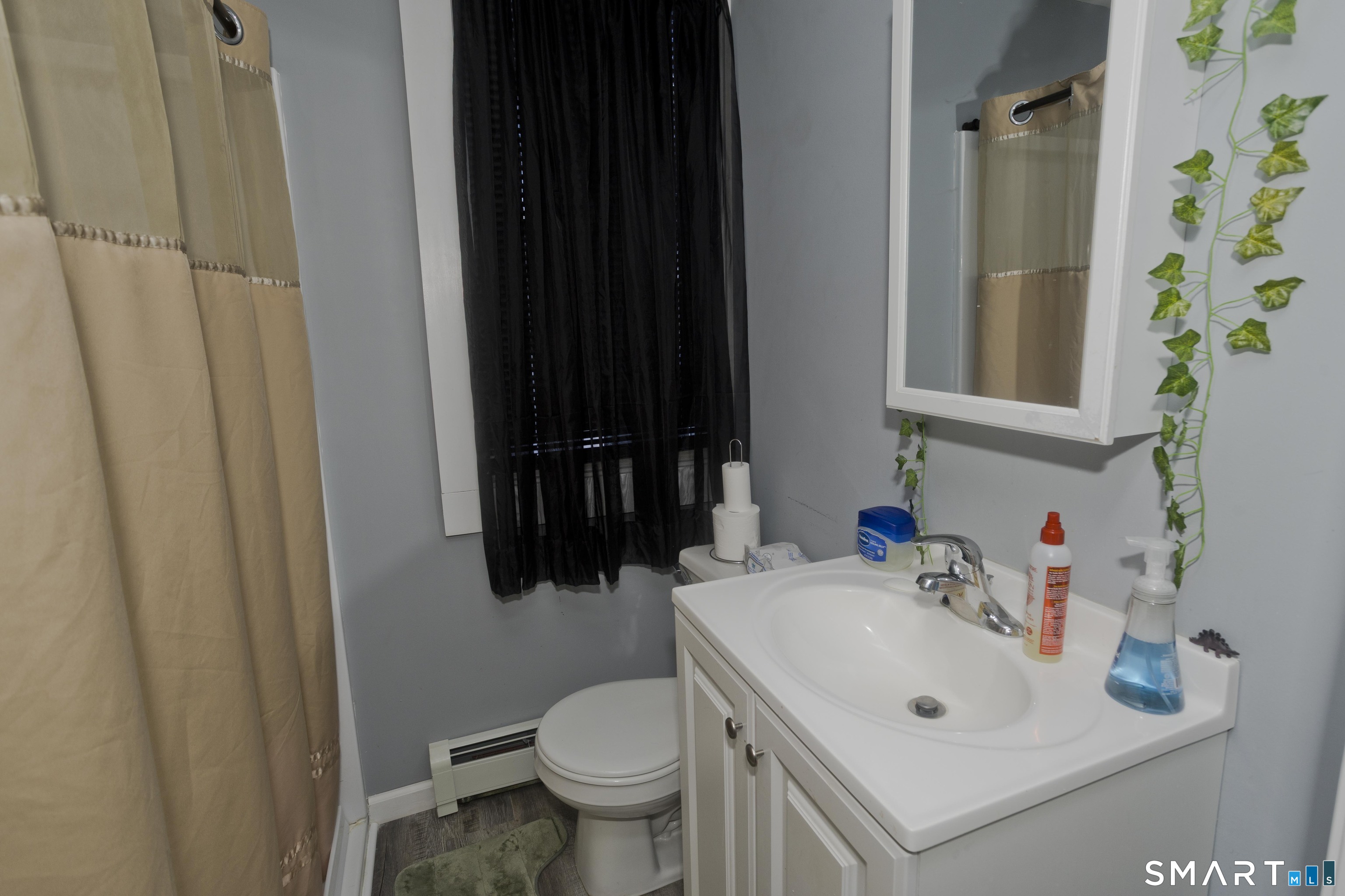 4 Columbus Avenue Enfield CT 06082