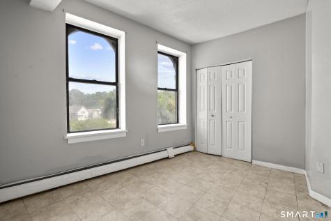 493 Meadow Street Waterbury CT 06702