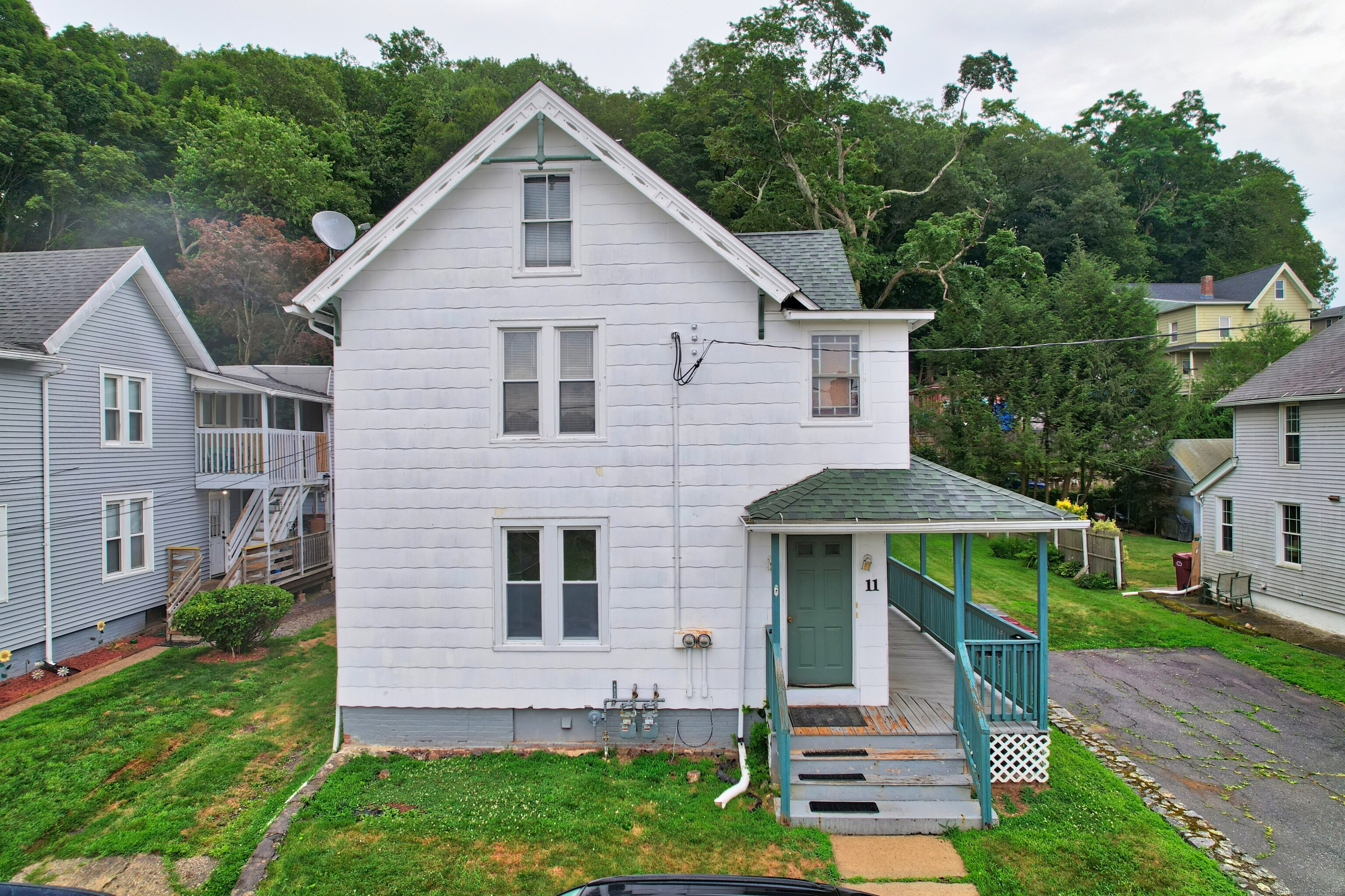 11 Bradley Street Naugatuck CT 06770