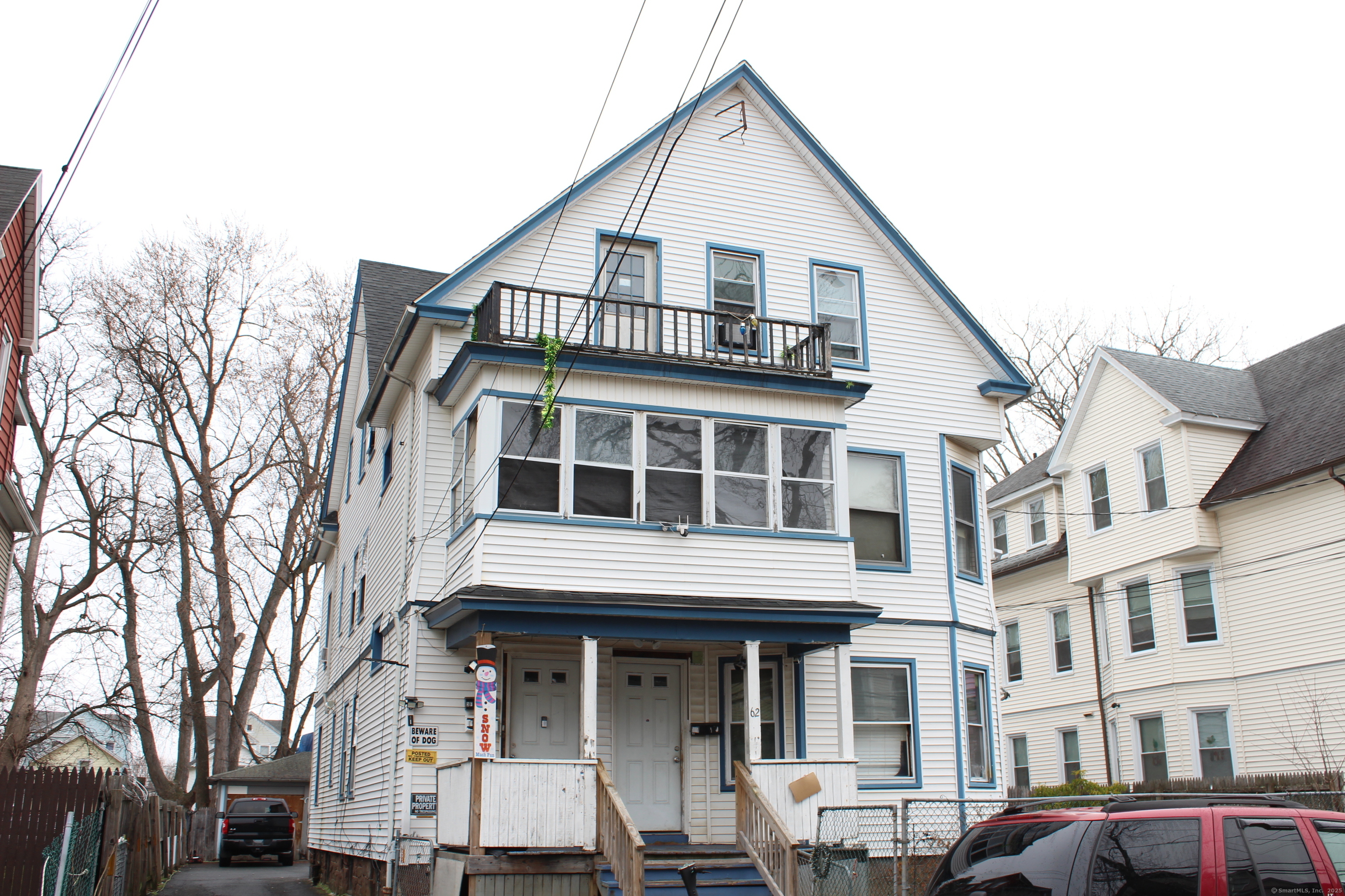 Hartford CT, 62-64 Rowe Avenue