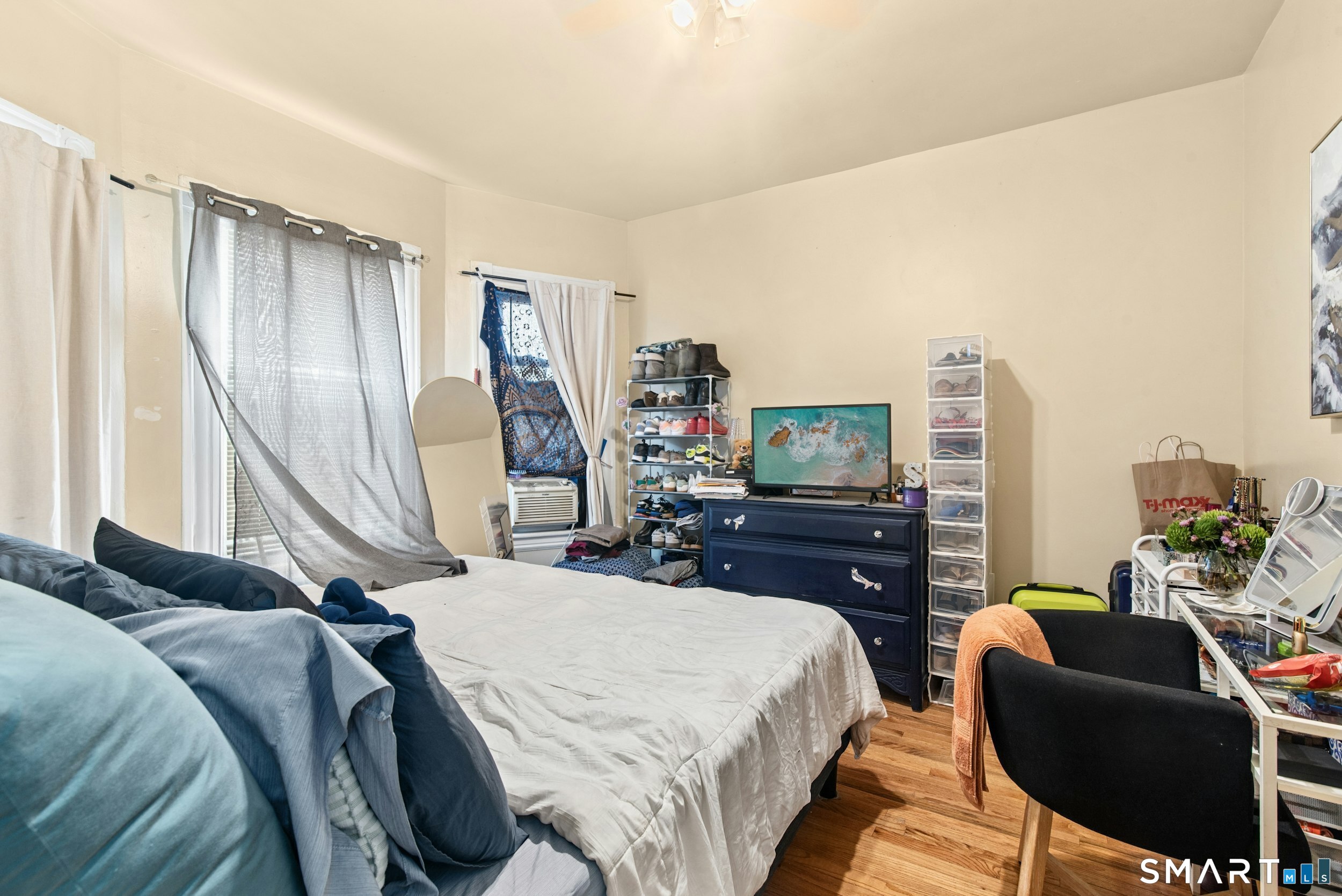 353 Charles Street Bridgeport CT 06606