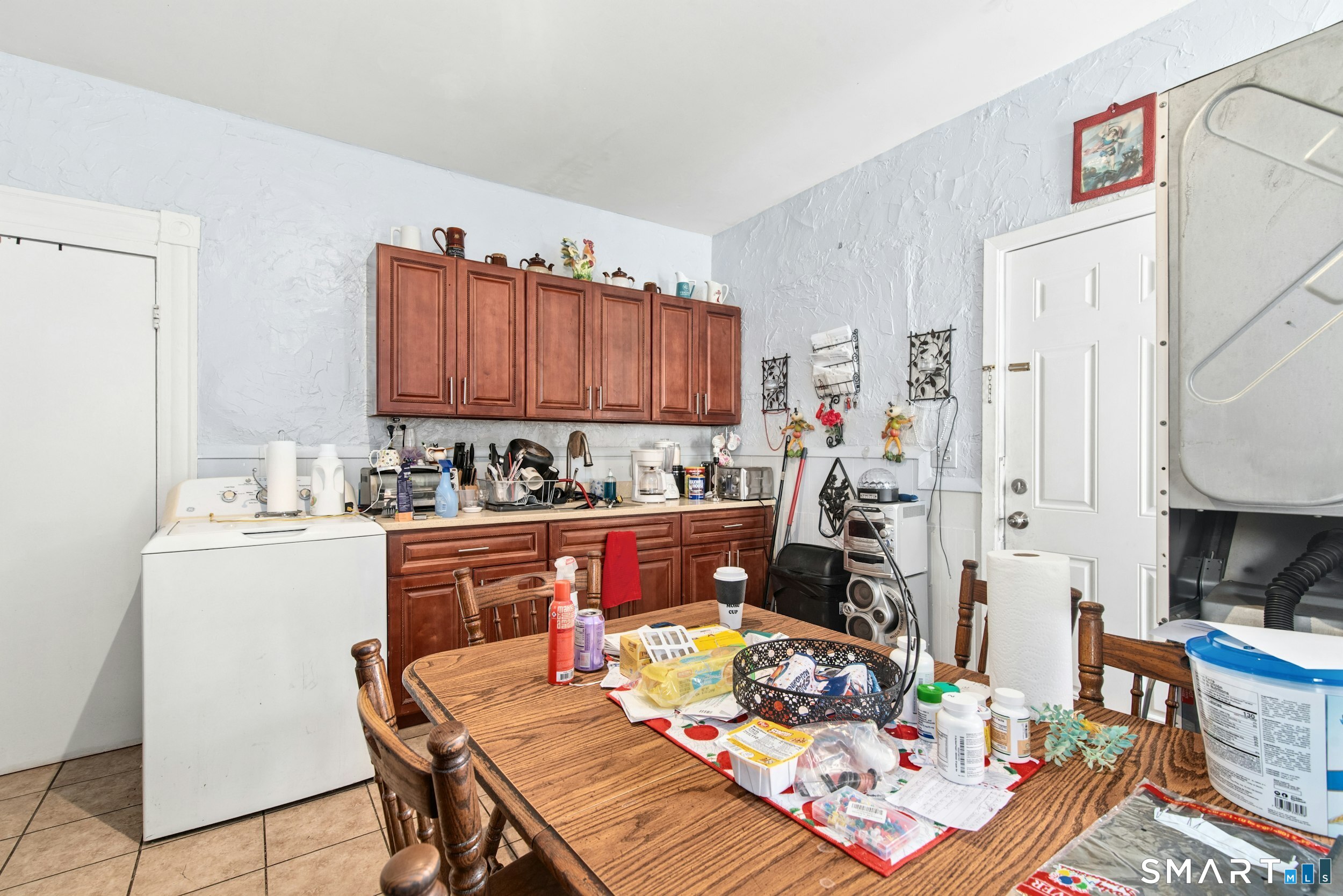 353 Charles Street Bridgeport CT 06606