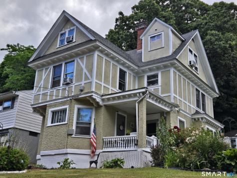 376 Farmington Avenue Waterbury CT 06710