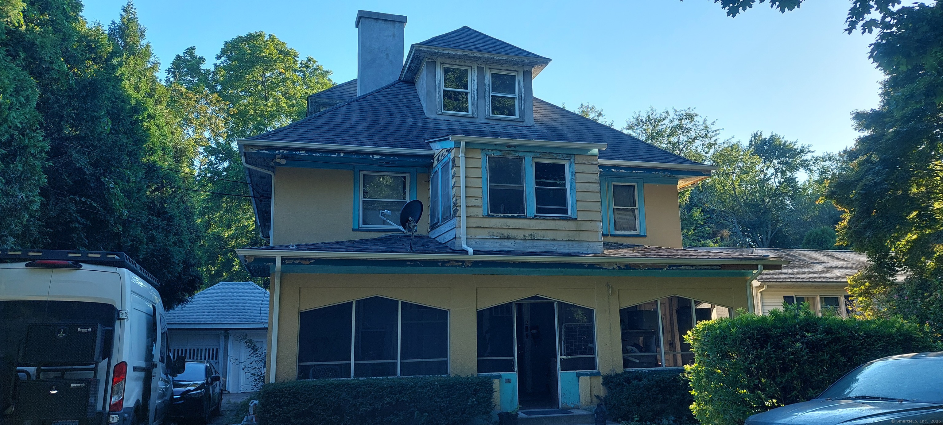 2 Faye Street New London CT 06320