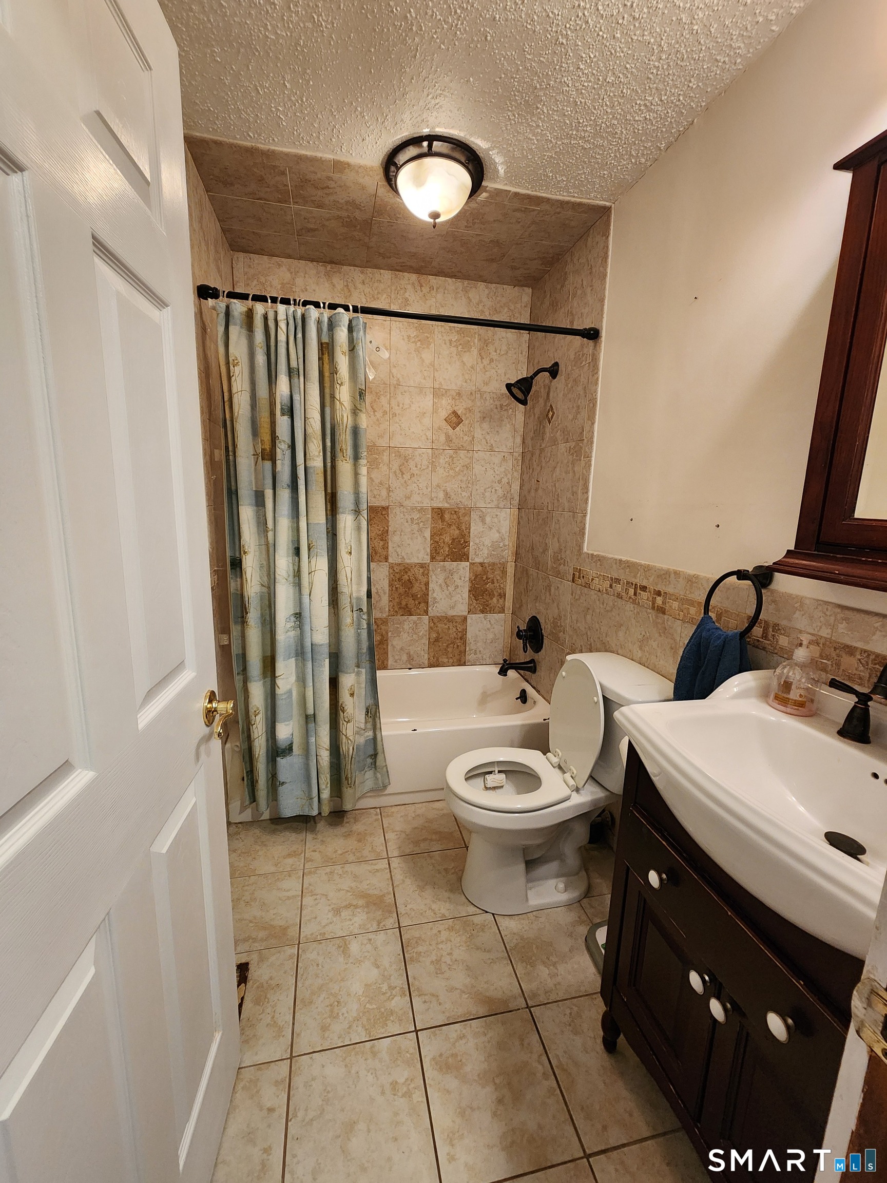 509-511 Roosevelt Drive Derby CT 06418