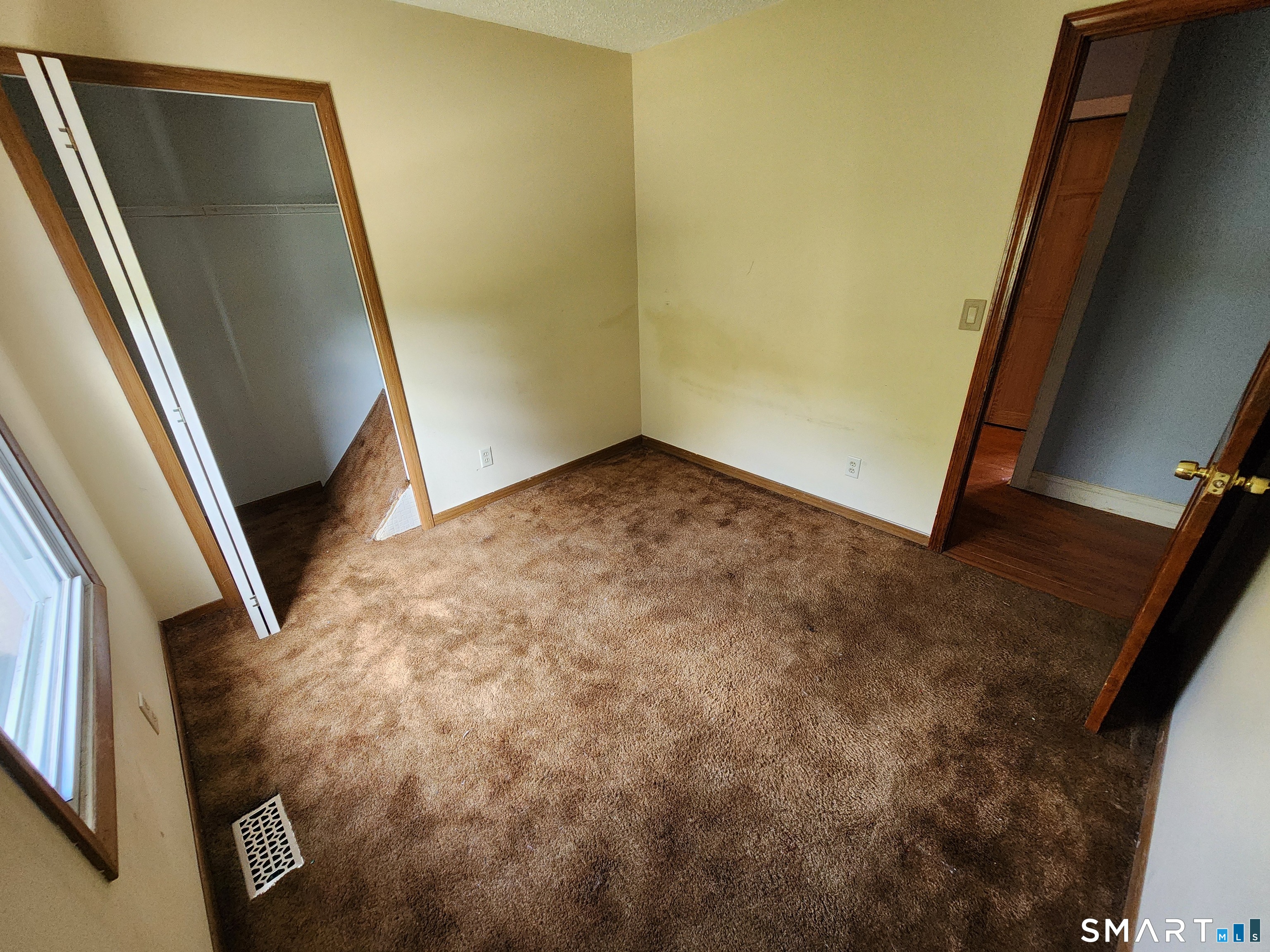 509-511 Roosevelt Drive Derby CT 06418