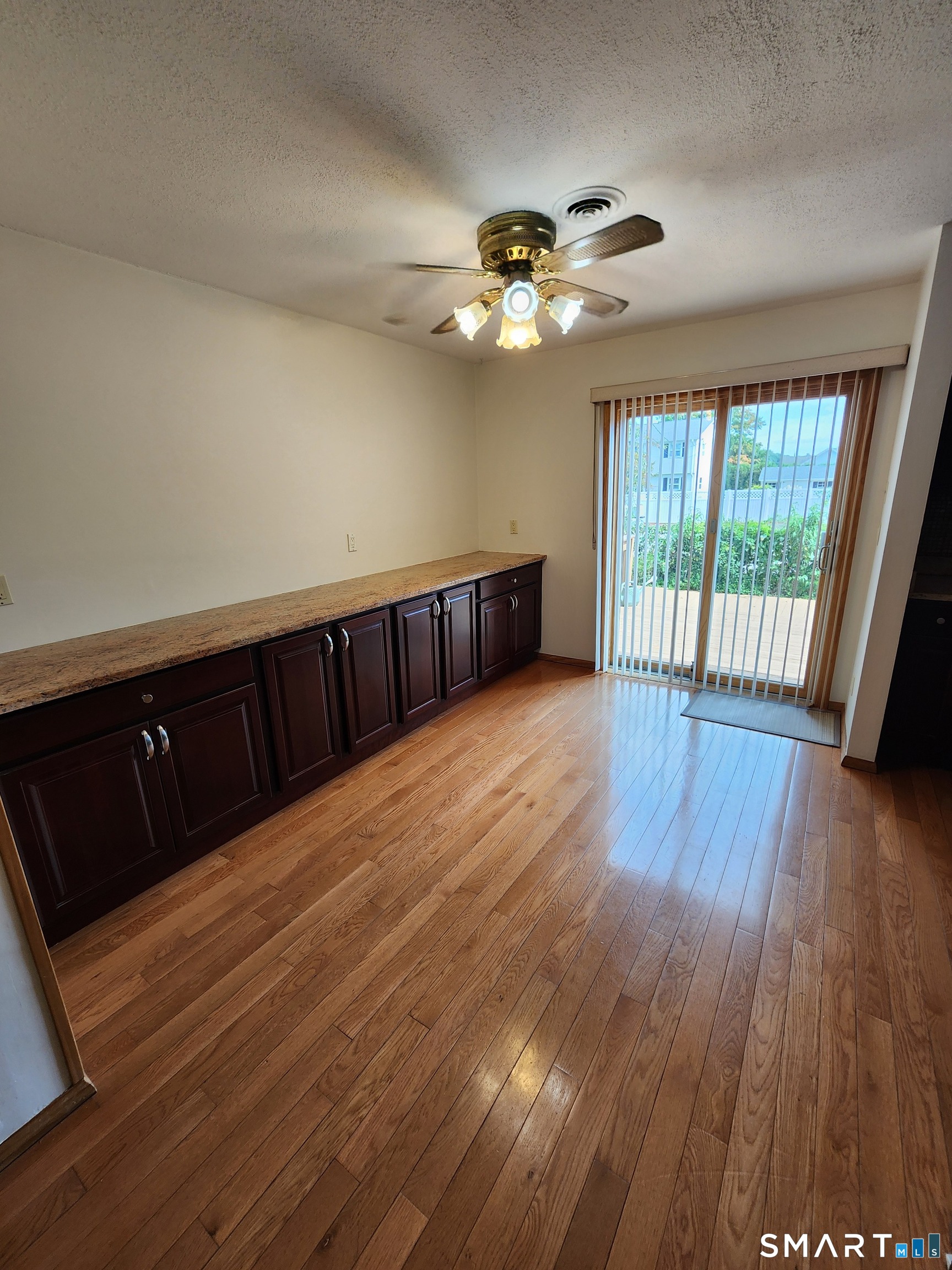 509-511 Roosevelt Drive Derby CT 06418