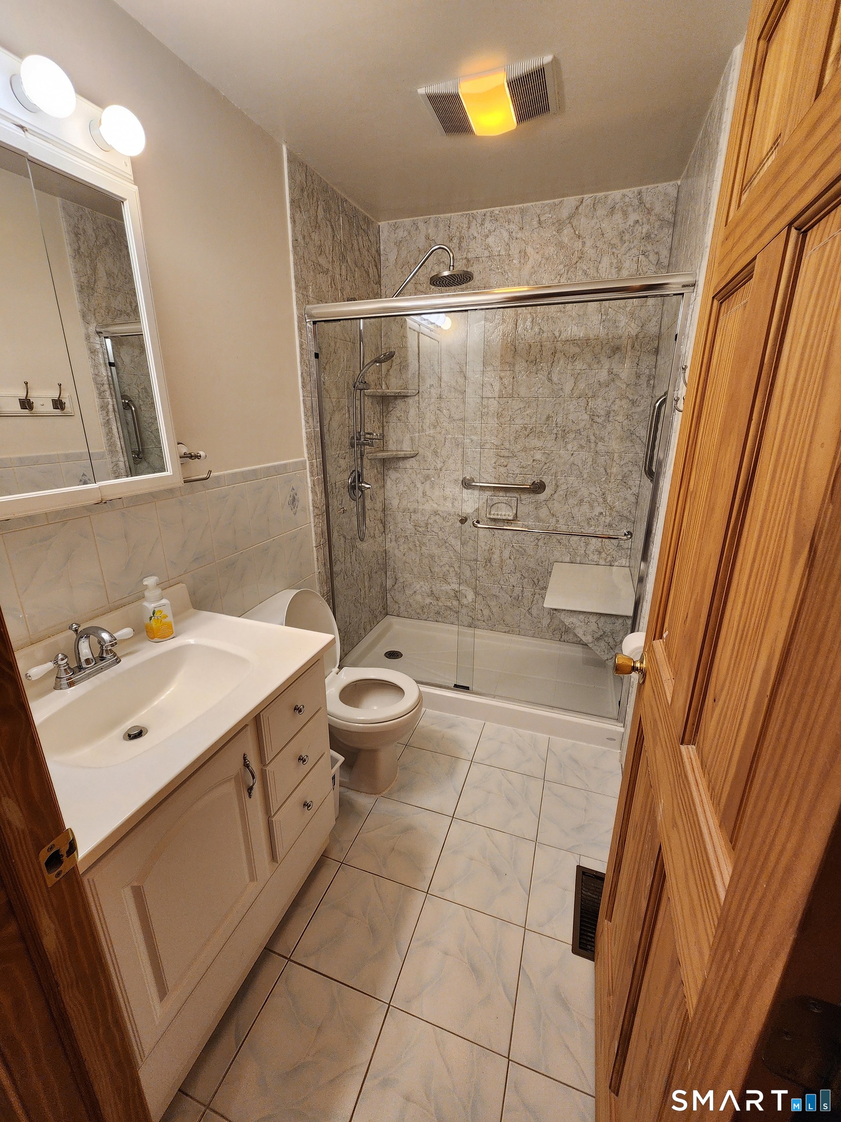 509-511 Roosevelt Drive Derby CT 06418