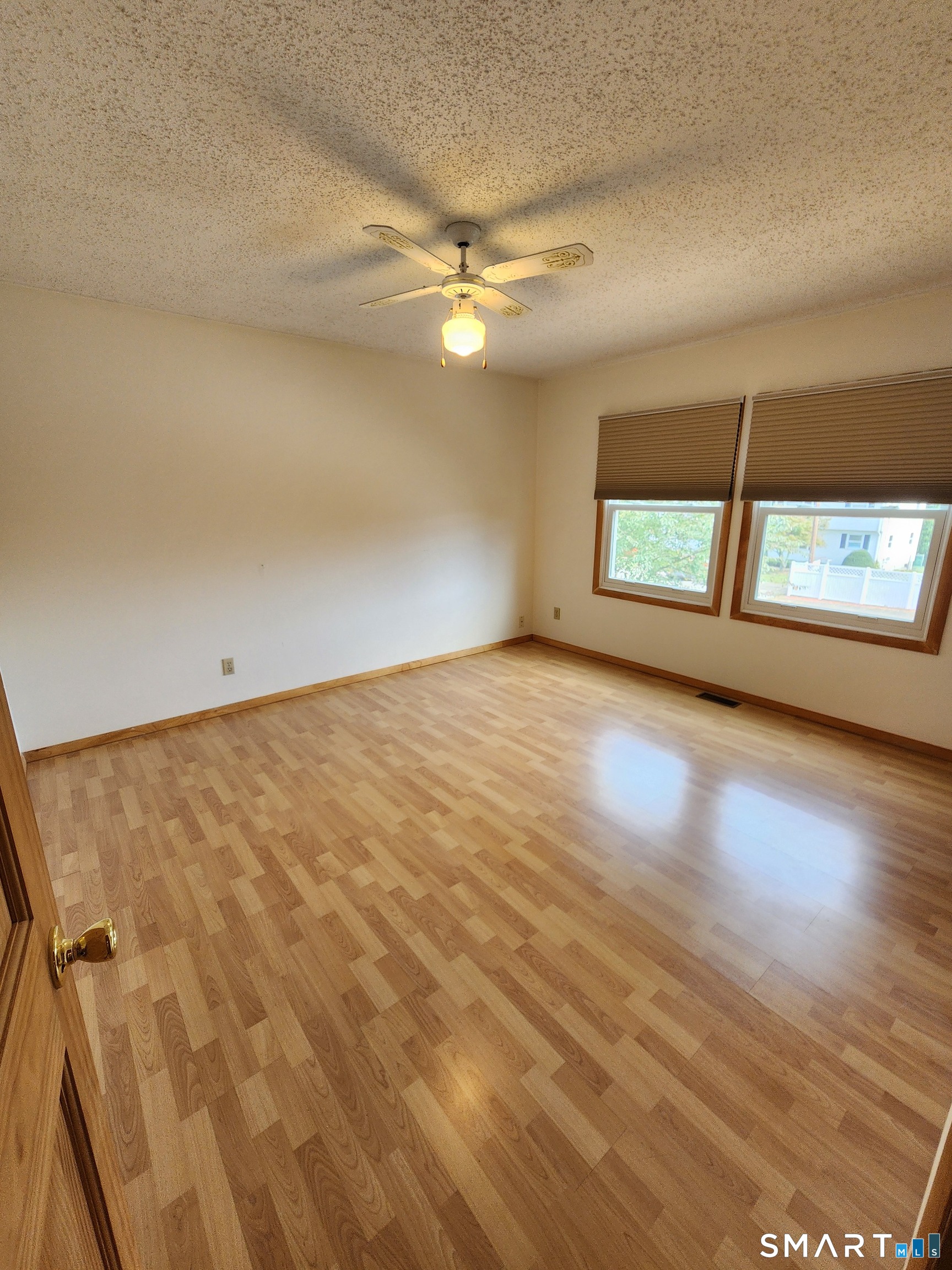 509-511 Roosevelt Drive Derby CT 06418