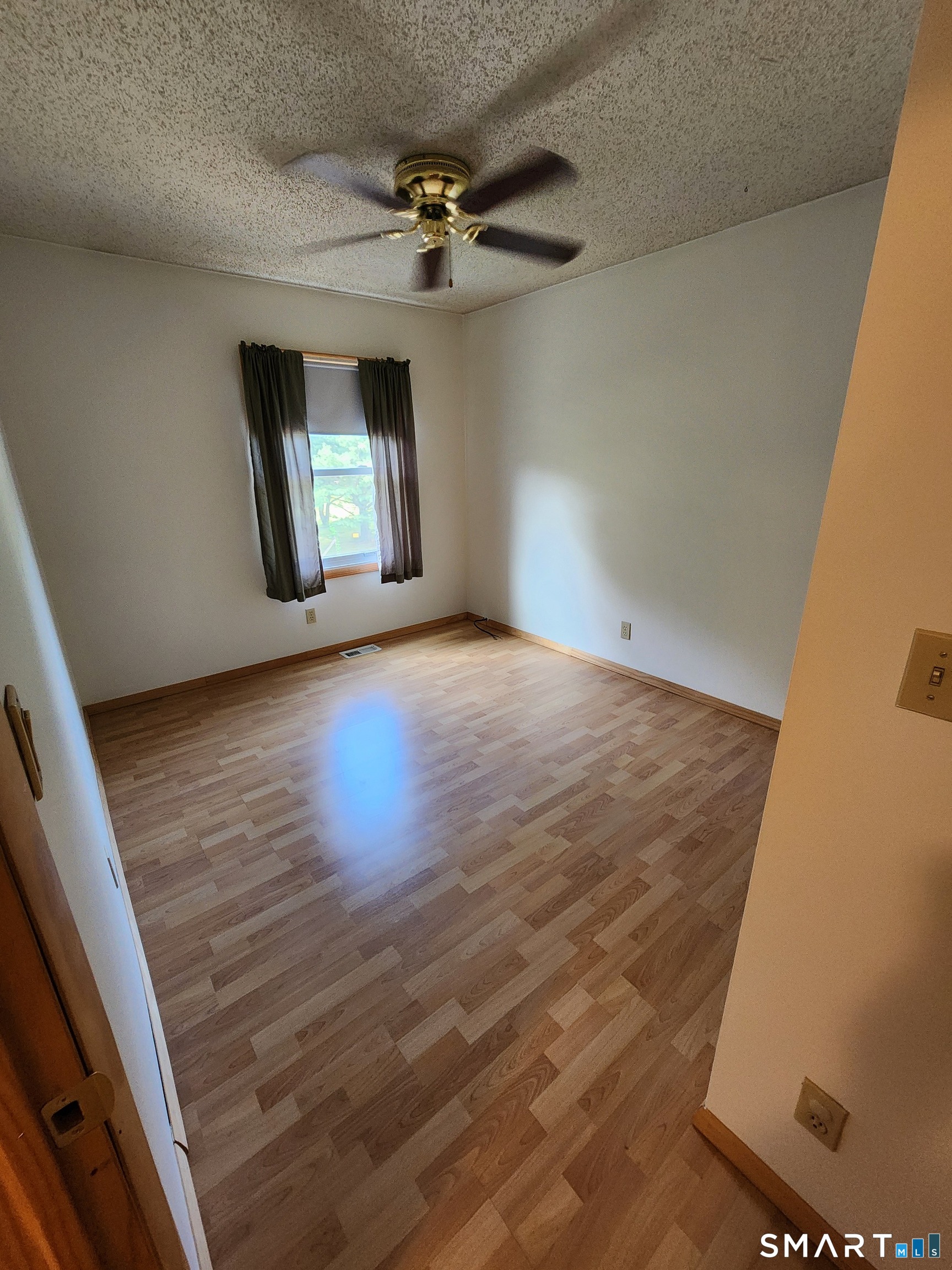 509-511 Roosevelt Drive Derby CT 06418