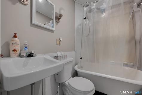 186 South Main Street Suffield CT 06078