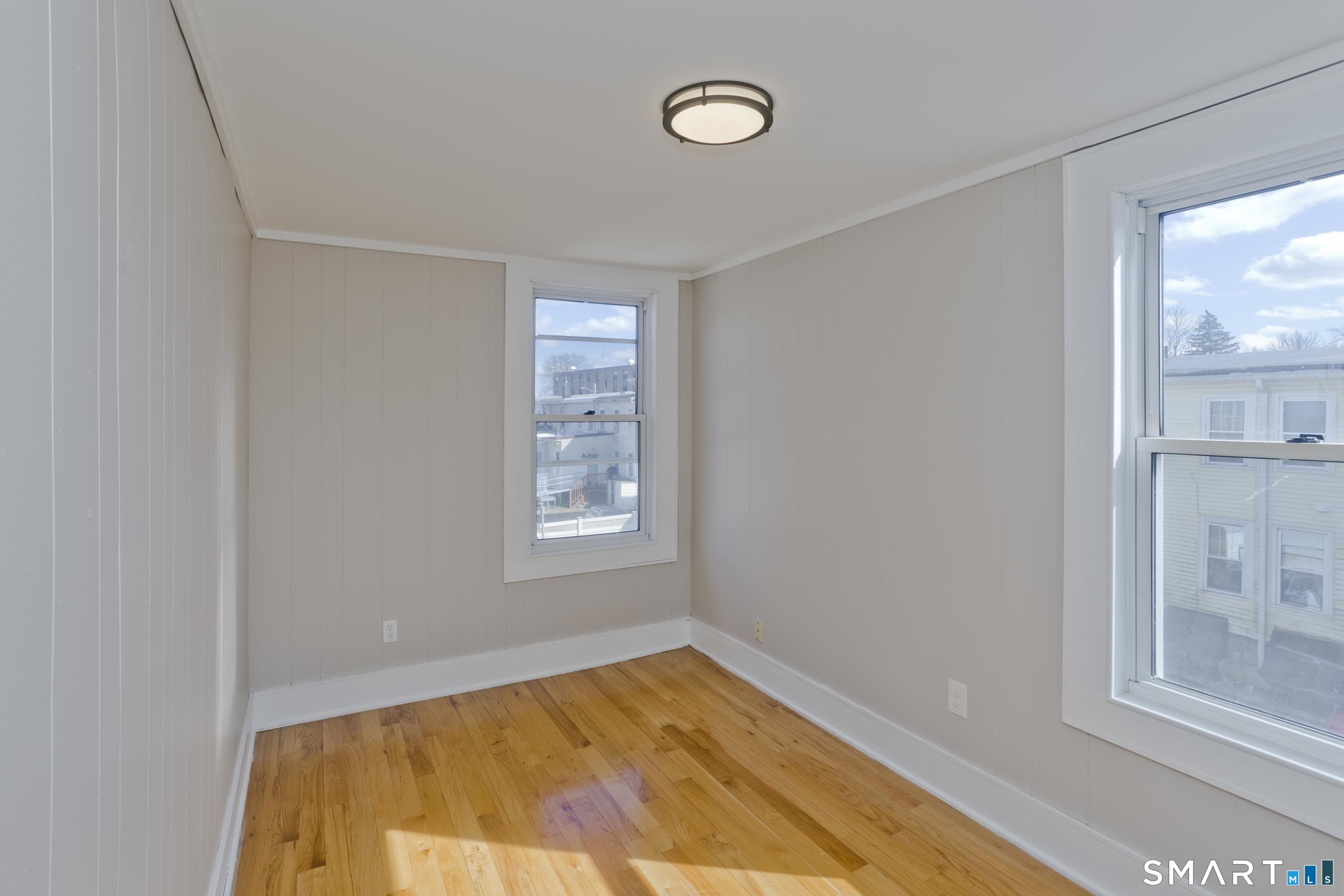 13 Hampden Street Westfield MA 01085