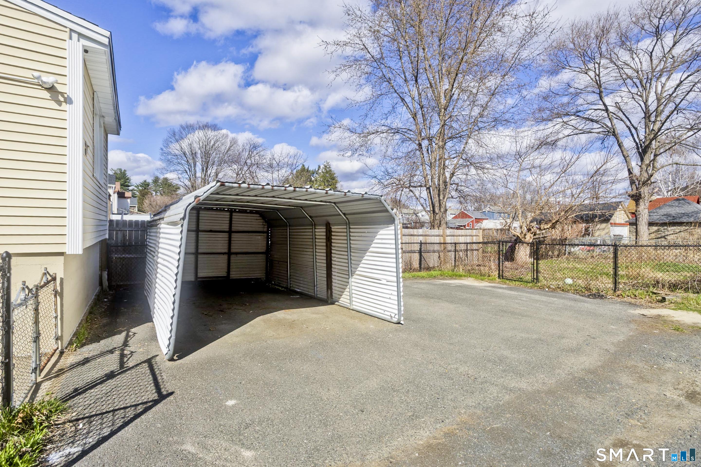 13 Hampden Street Westfield MA 01085