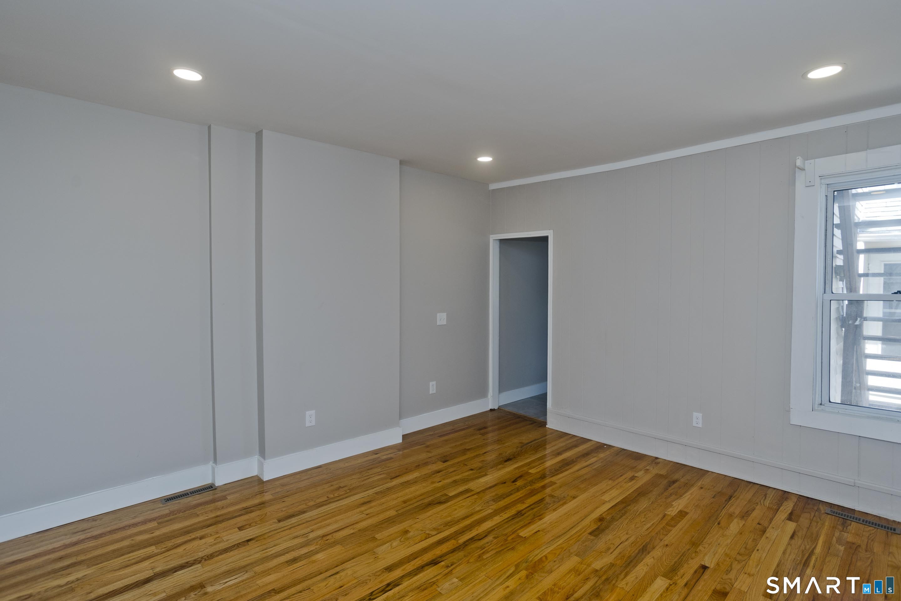 13 Hampden Street Westfield MA 01085