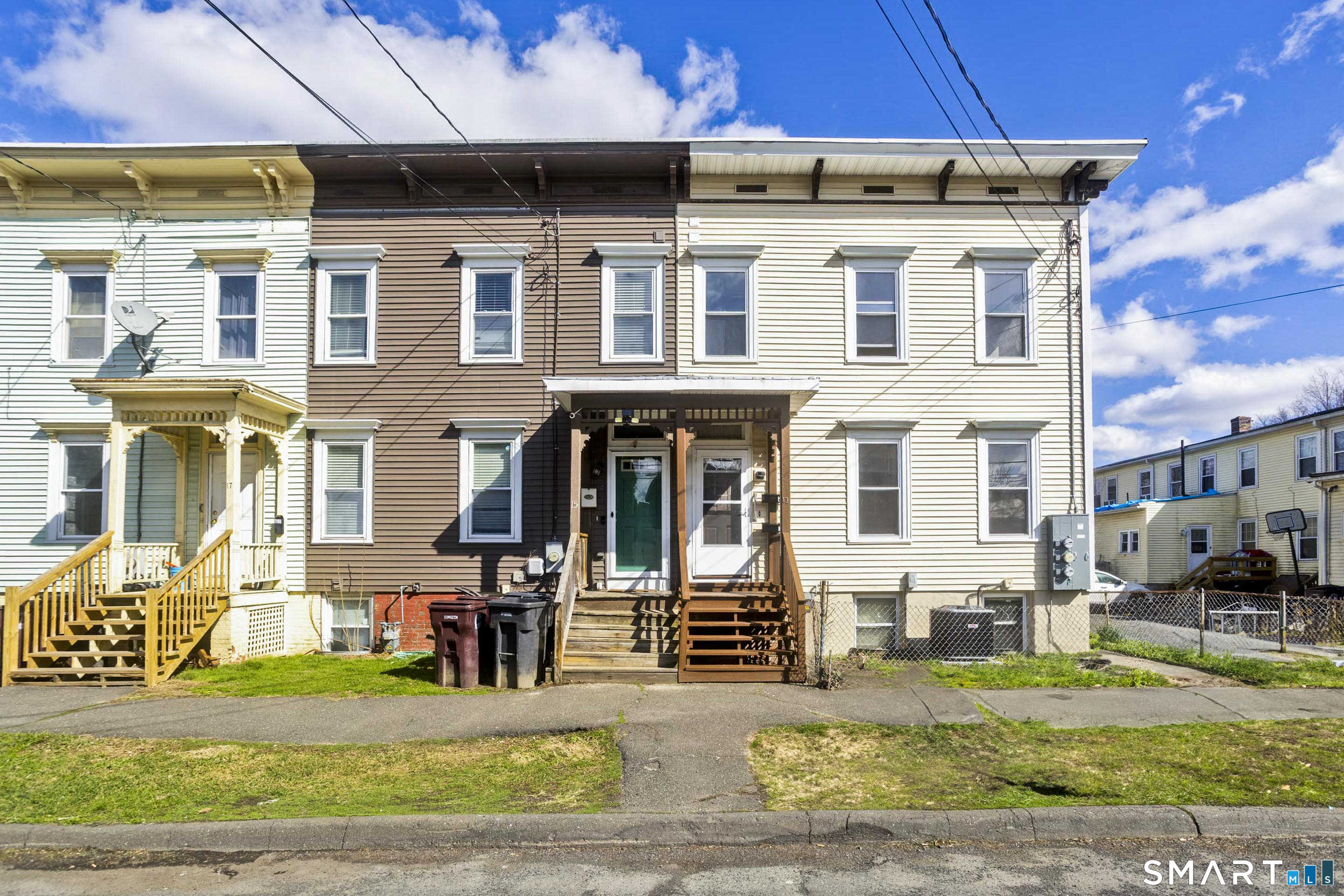 13 Hampden Street Westfield MA 01085