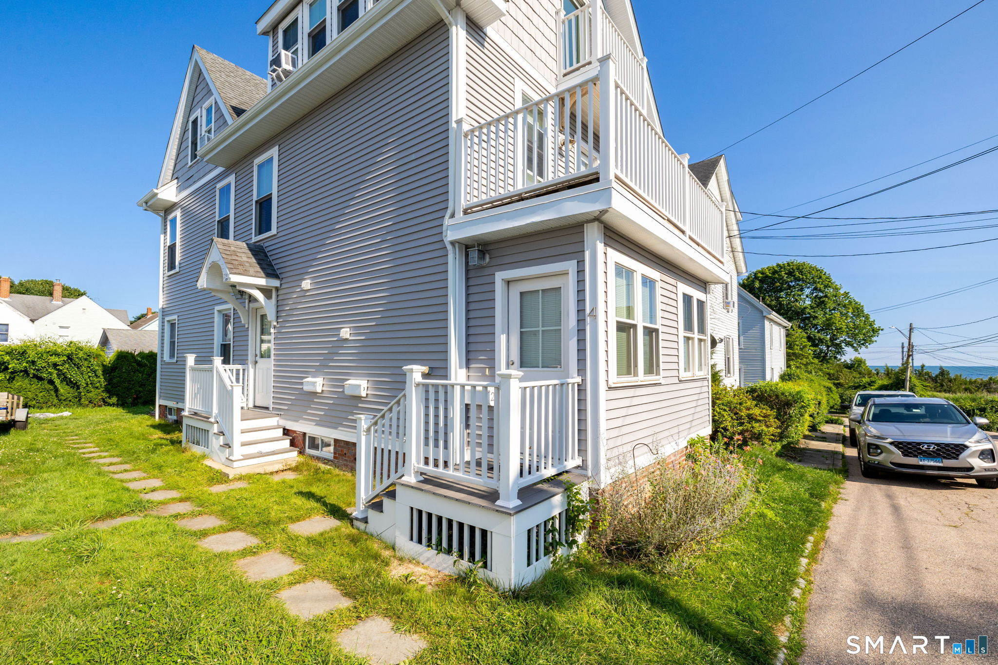 4 Elihu Street Stonington CT 06378