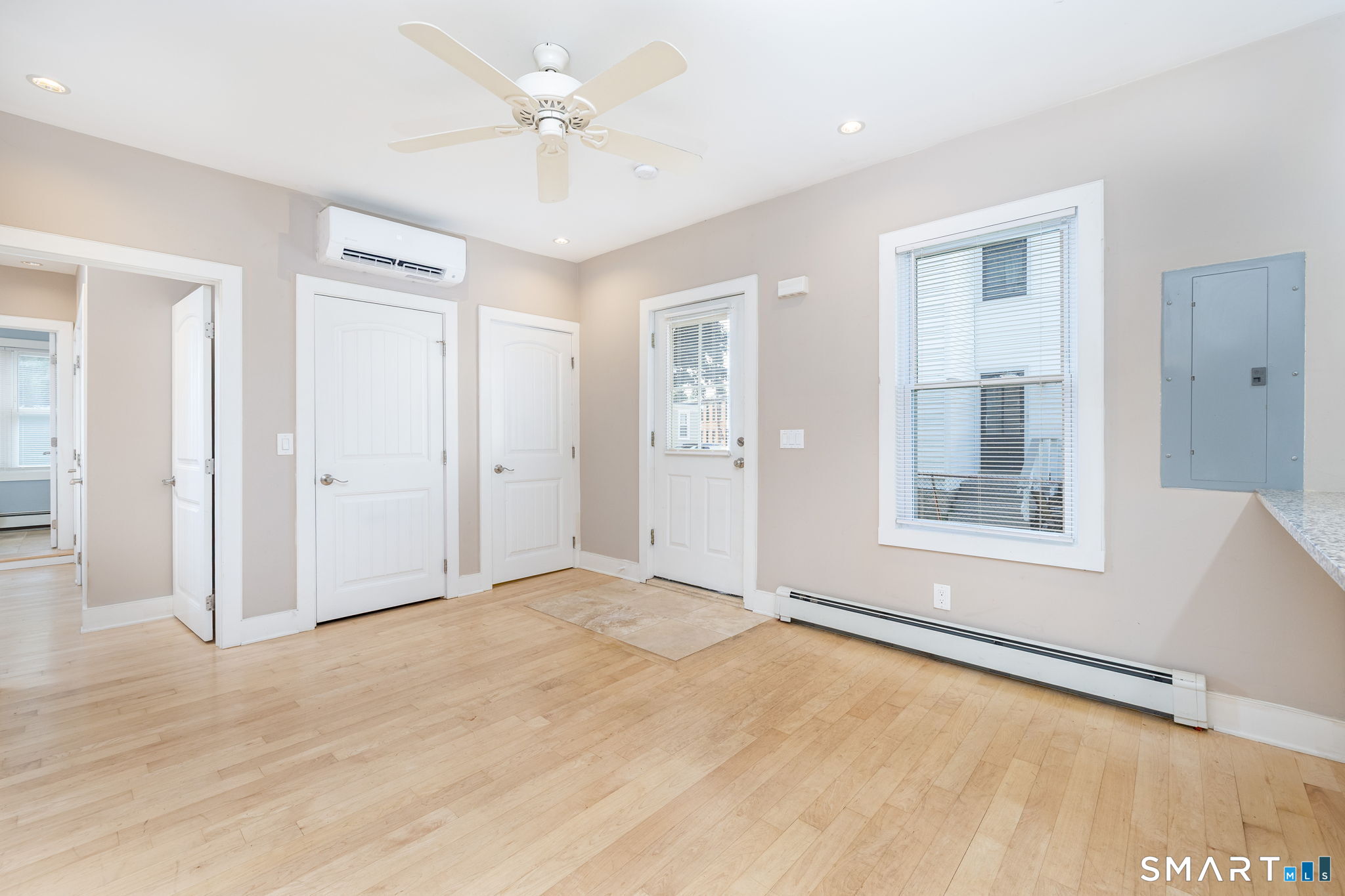 4 Elihu Street Stonington CT 06378