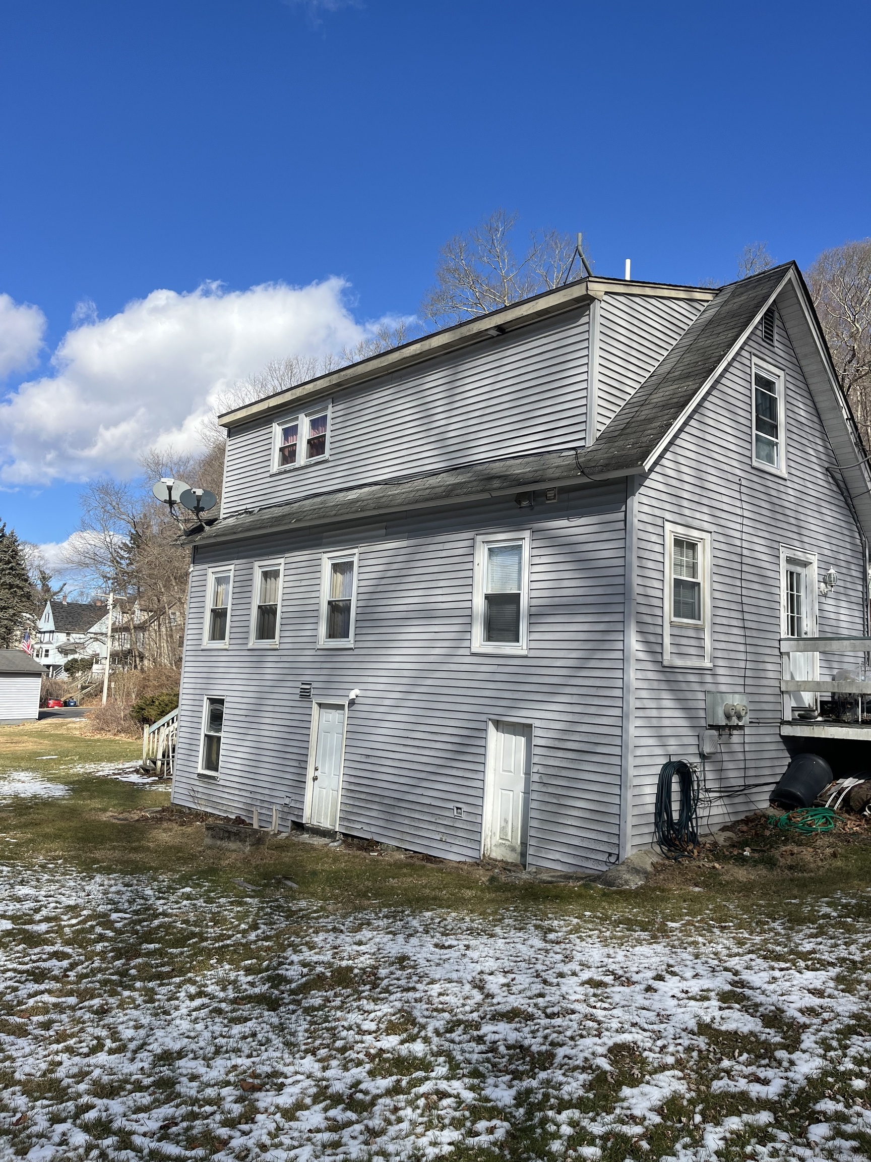 27 Garfield Avenue Norwich CT 06360