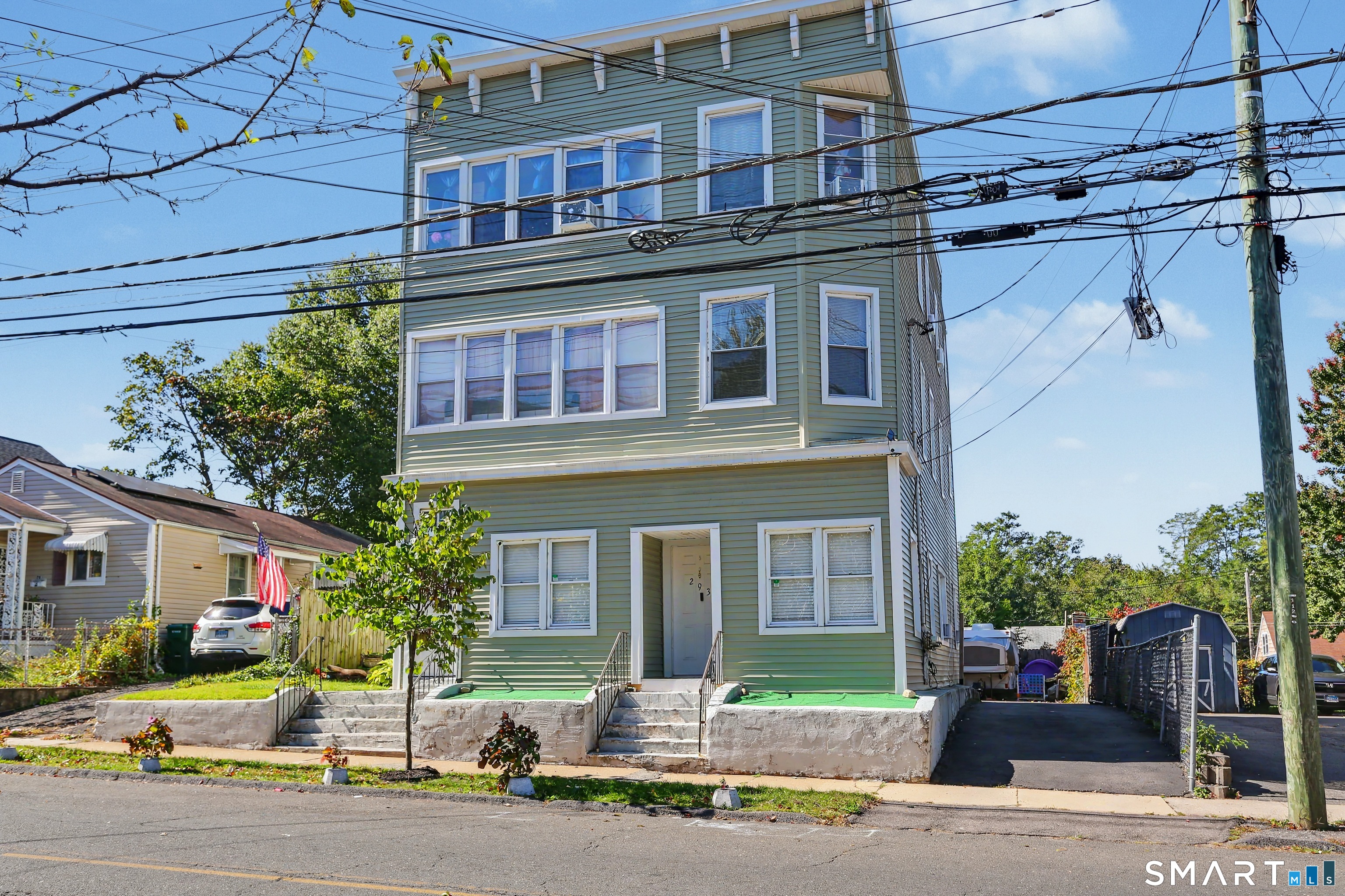 291-293 Bruce Avenue Stratford CT 06615