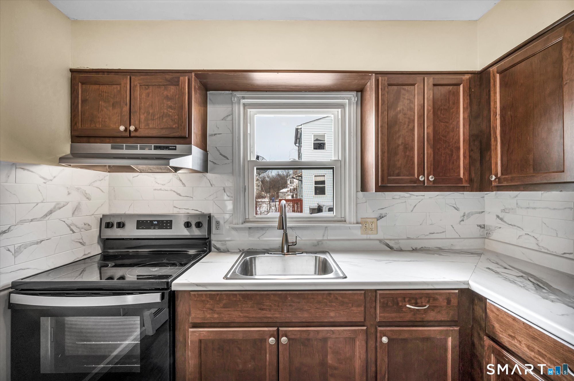 61 Laurel Street East Hartford CT 06108