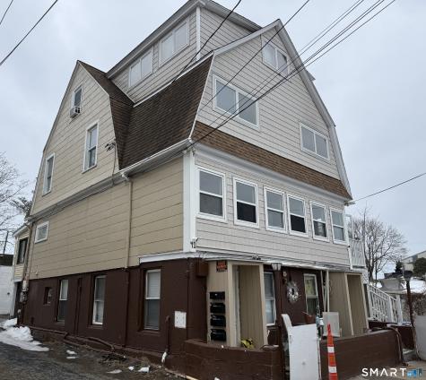 41 Stuart Avenue New London CT 06320